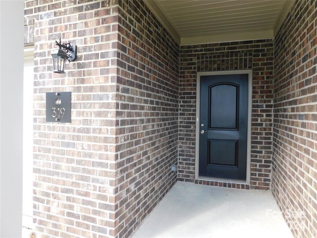 Property image 3 at 319 Lifestyle Court, Cramerton, NC 28056