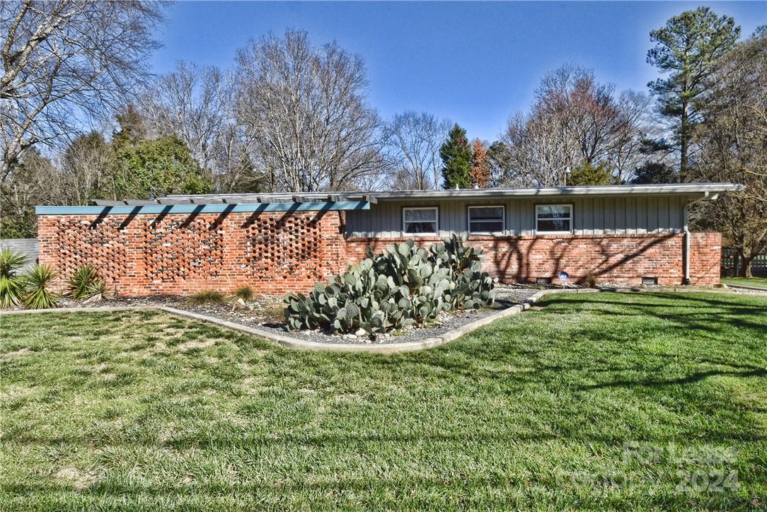 Property image 1 at 3111 Spring Valley Road, Charlotte, NC 28210