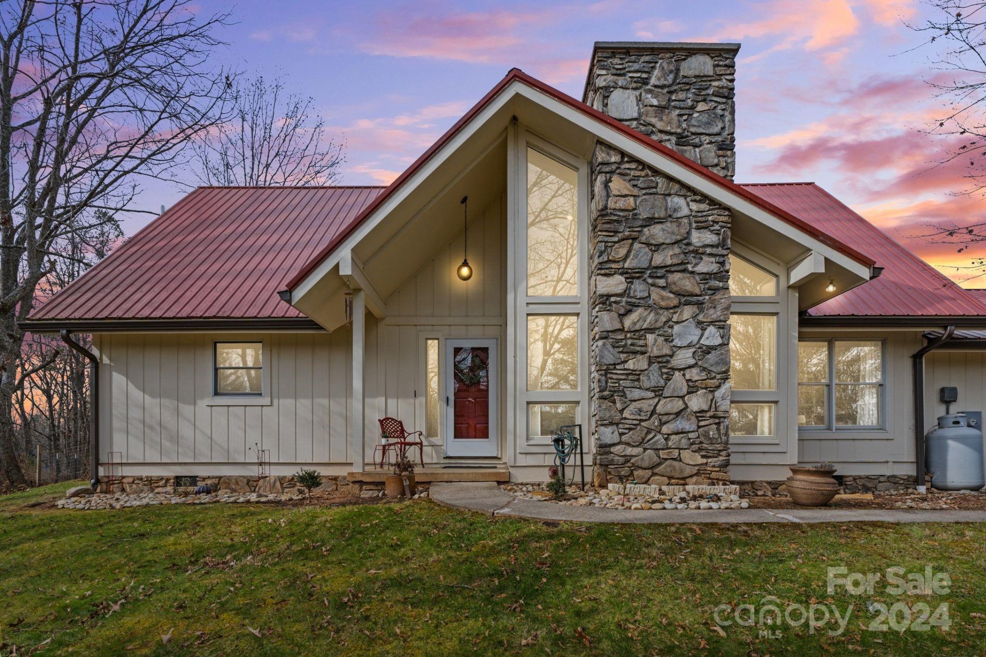 Dogwood Acres, Clyde Community