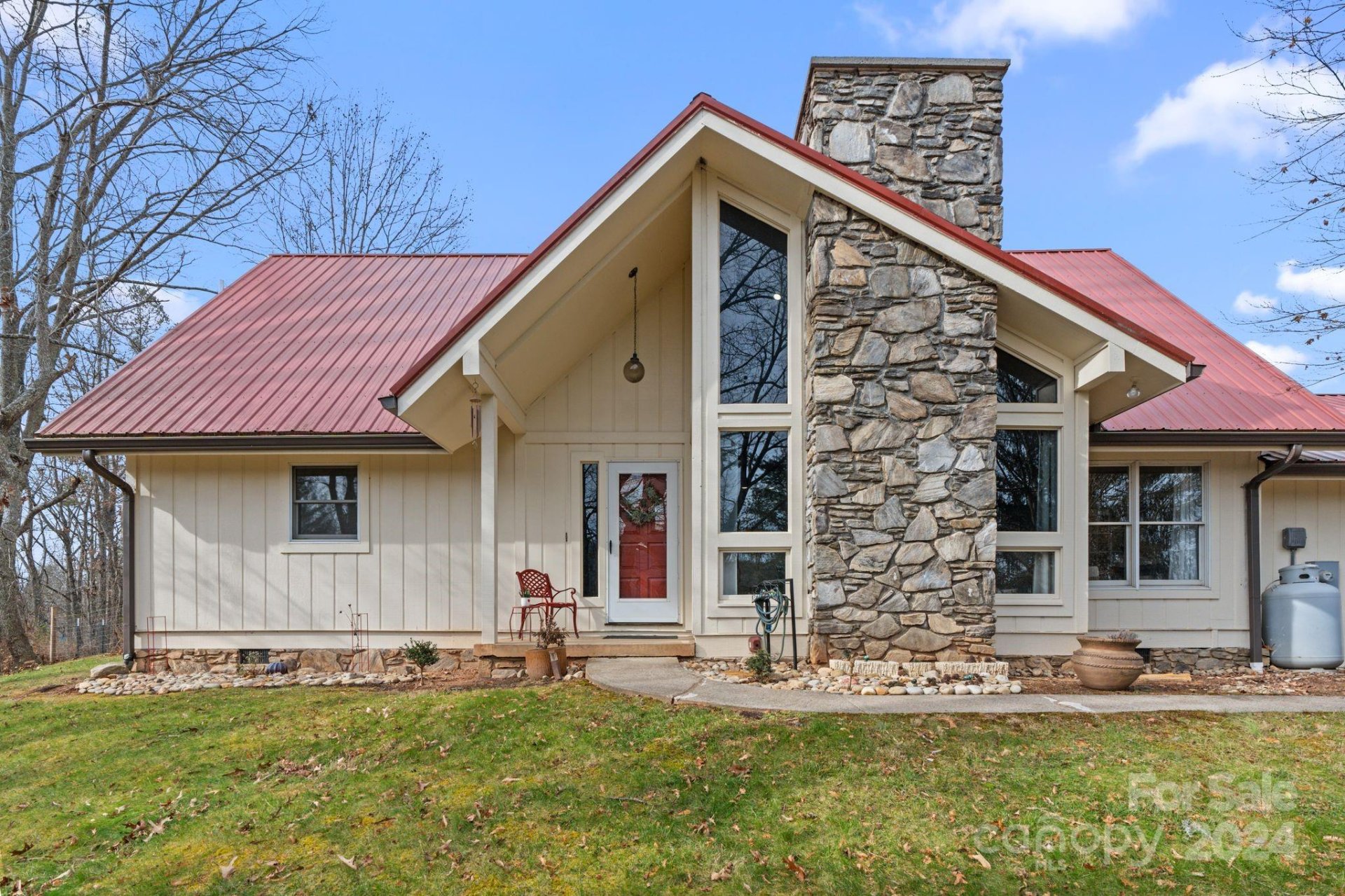 Property image 2 at 511 Nellie John Drive, Clyde, NC 28721