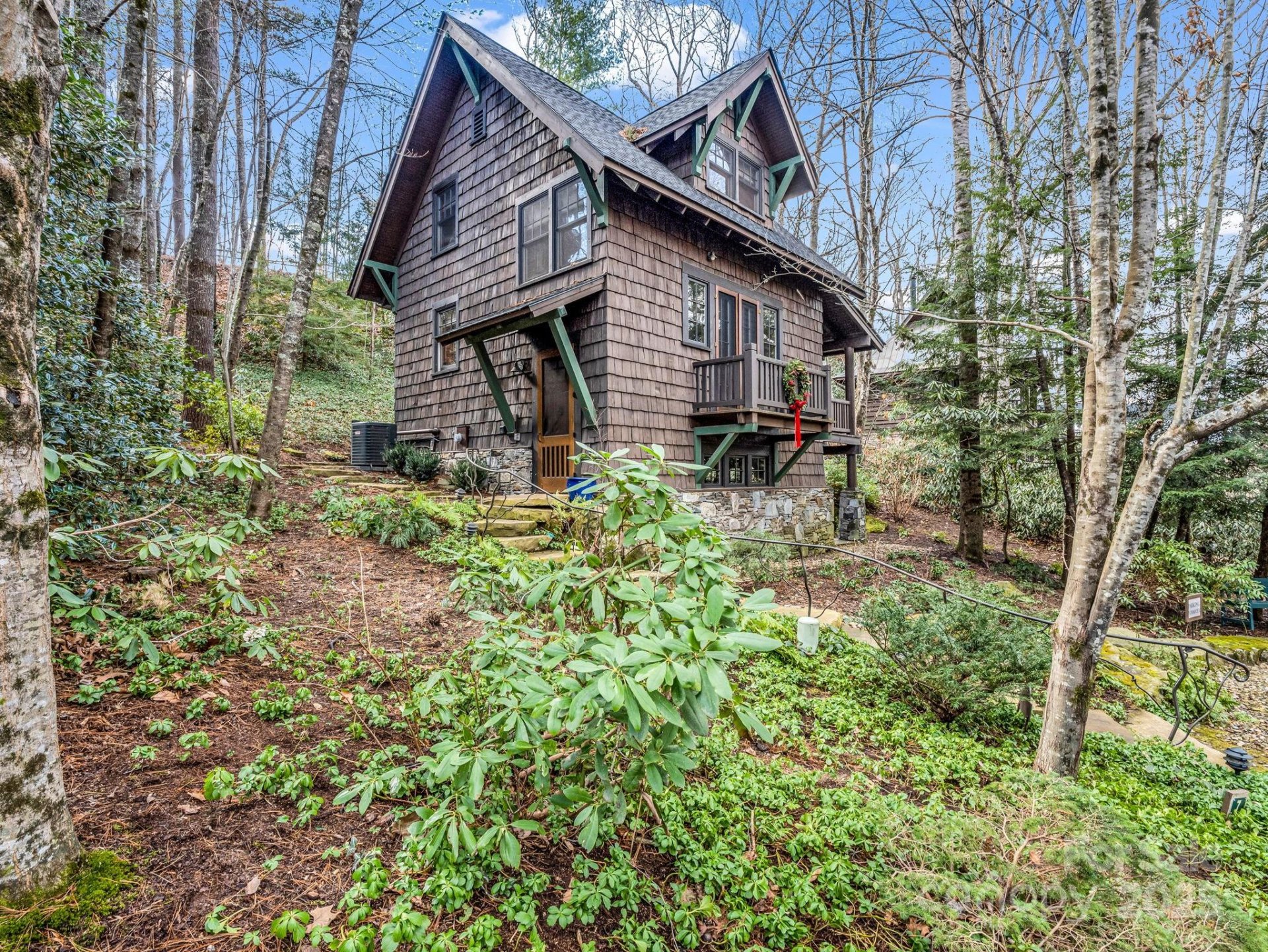 Property image 1 at 7 Chaucer Road, Black Mountain, NC 28711
