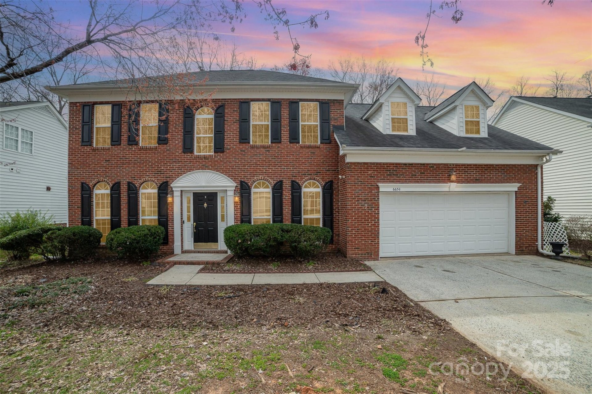 Property image 1 at 6654 Kingbird Court, Charlotte, NC 28215