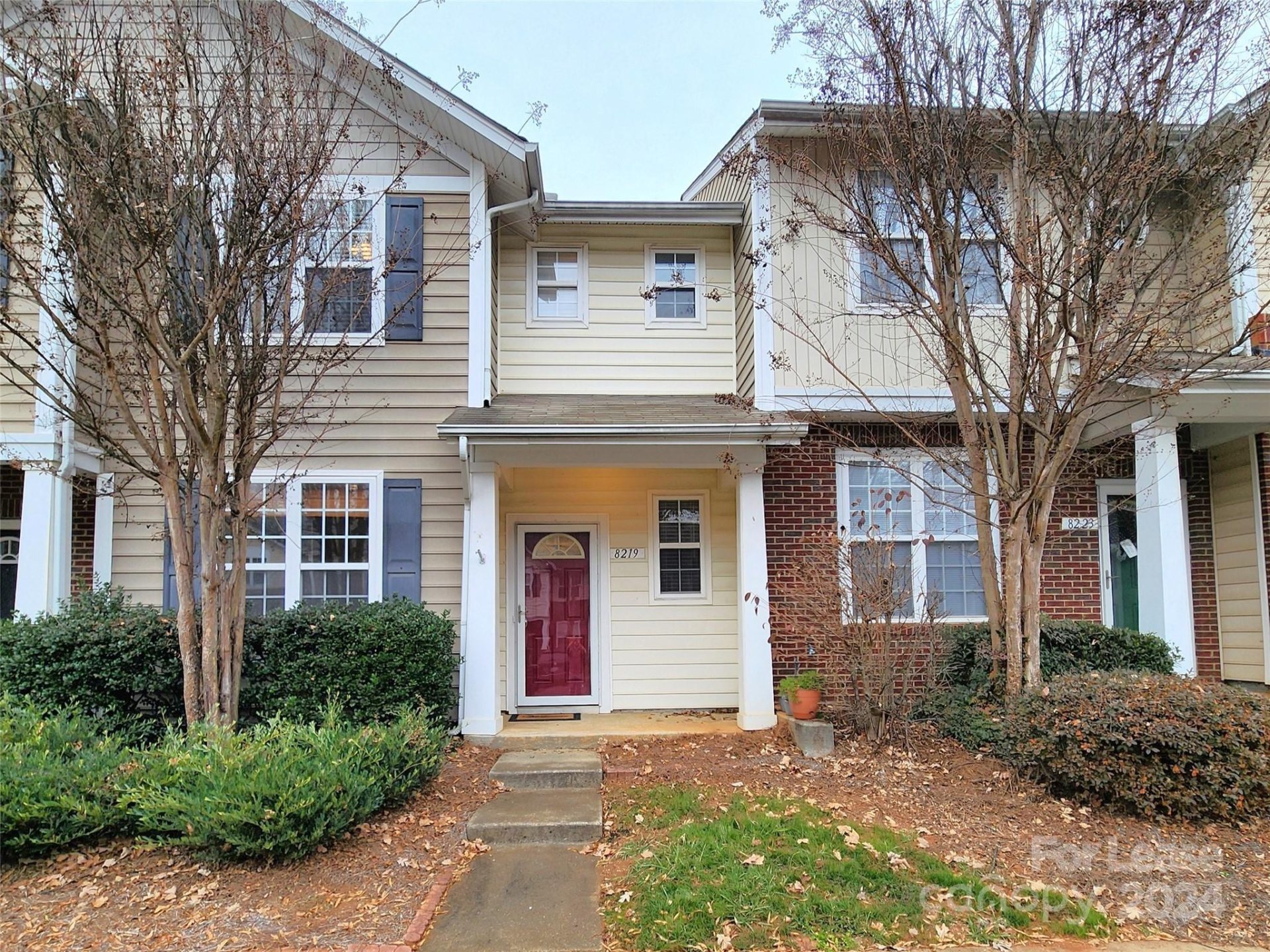 Property image 1 at 8219 Chaceview Court, Charlotte, NC 28269