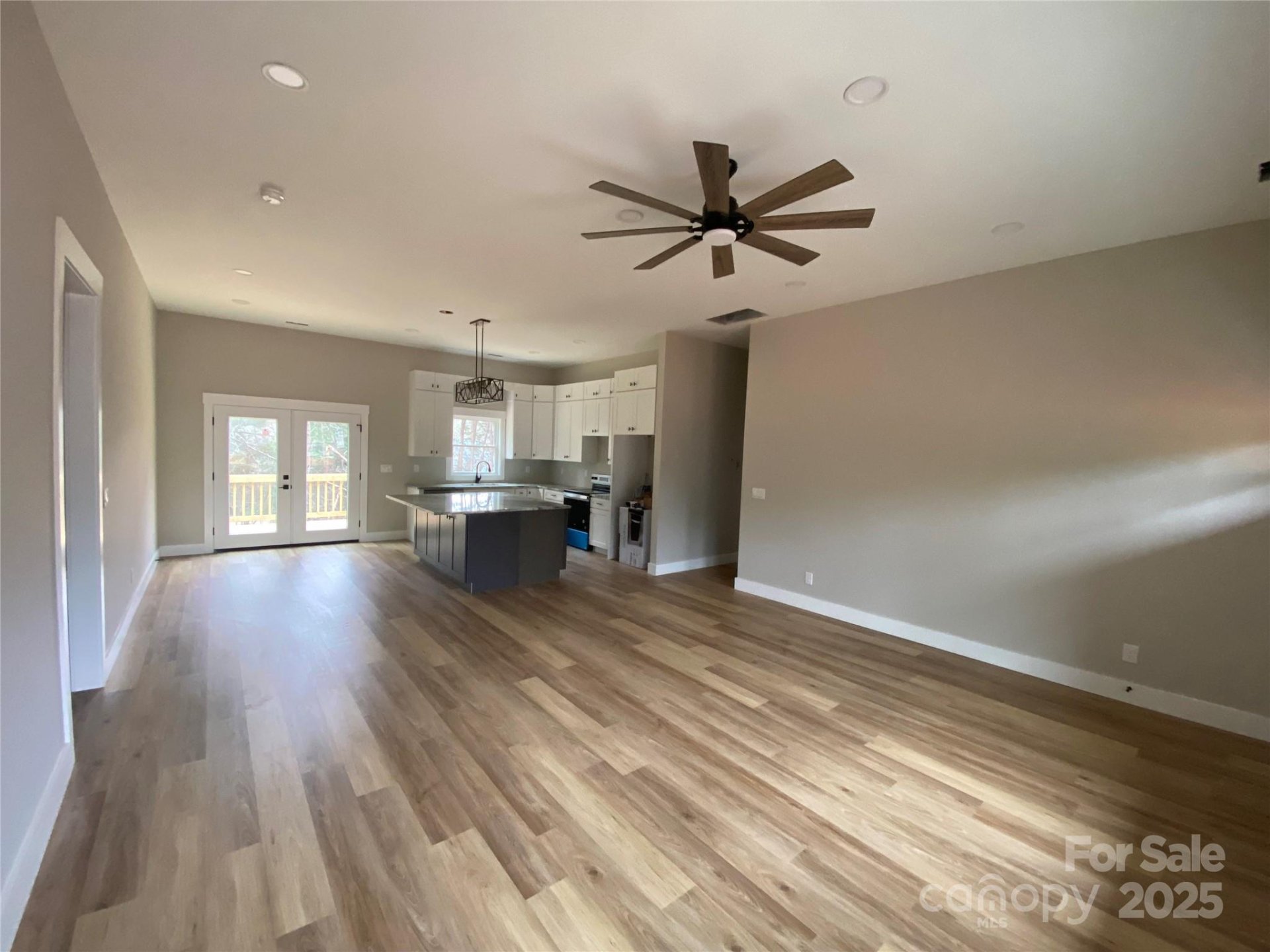 Property image 2 at 5743 Selkirk Drive, Hickory, NC 28601