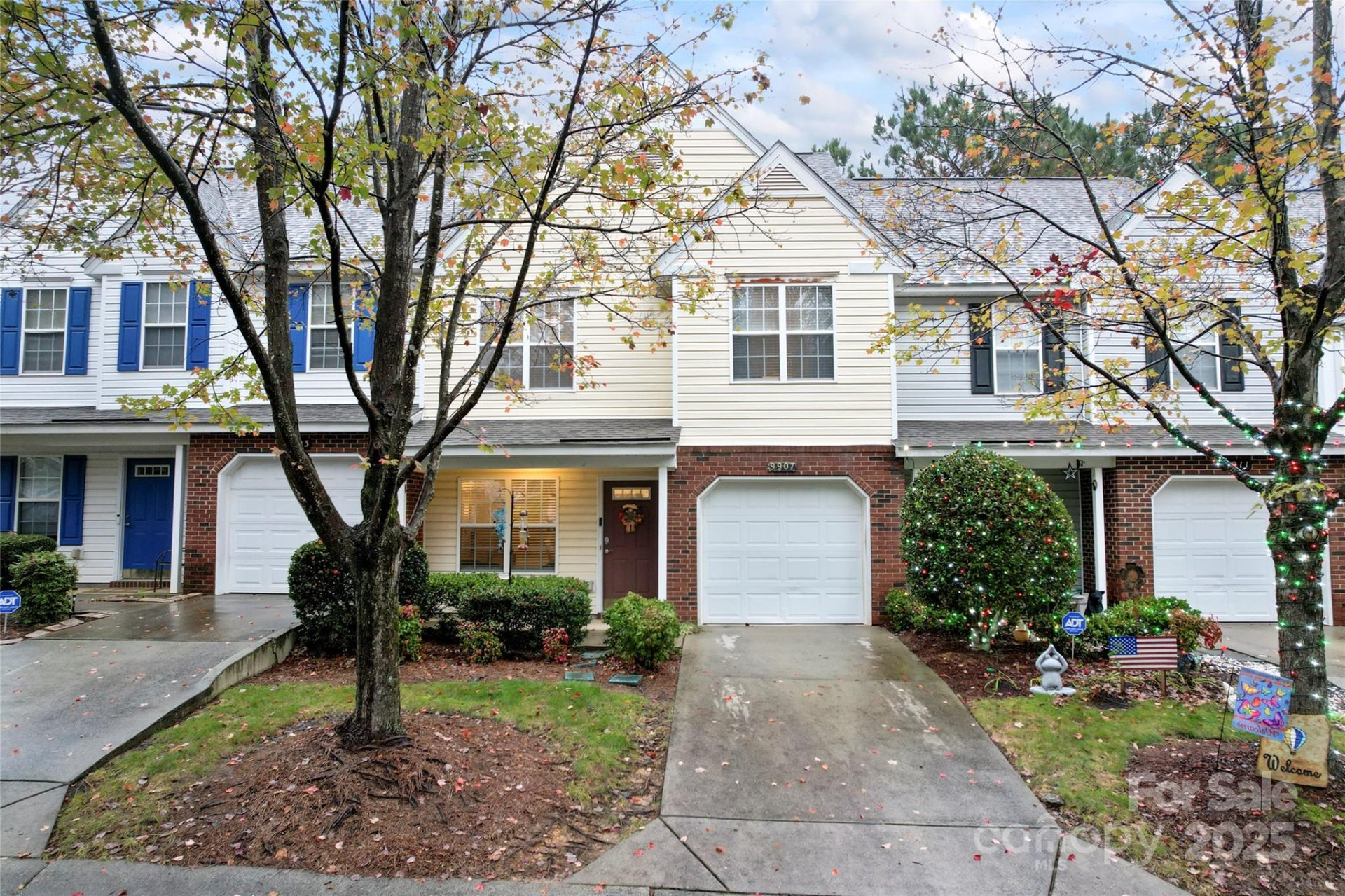 Property image 1 at 9907 Reindeer Way Lane, Charlotte, NC 28216