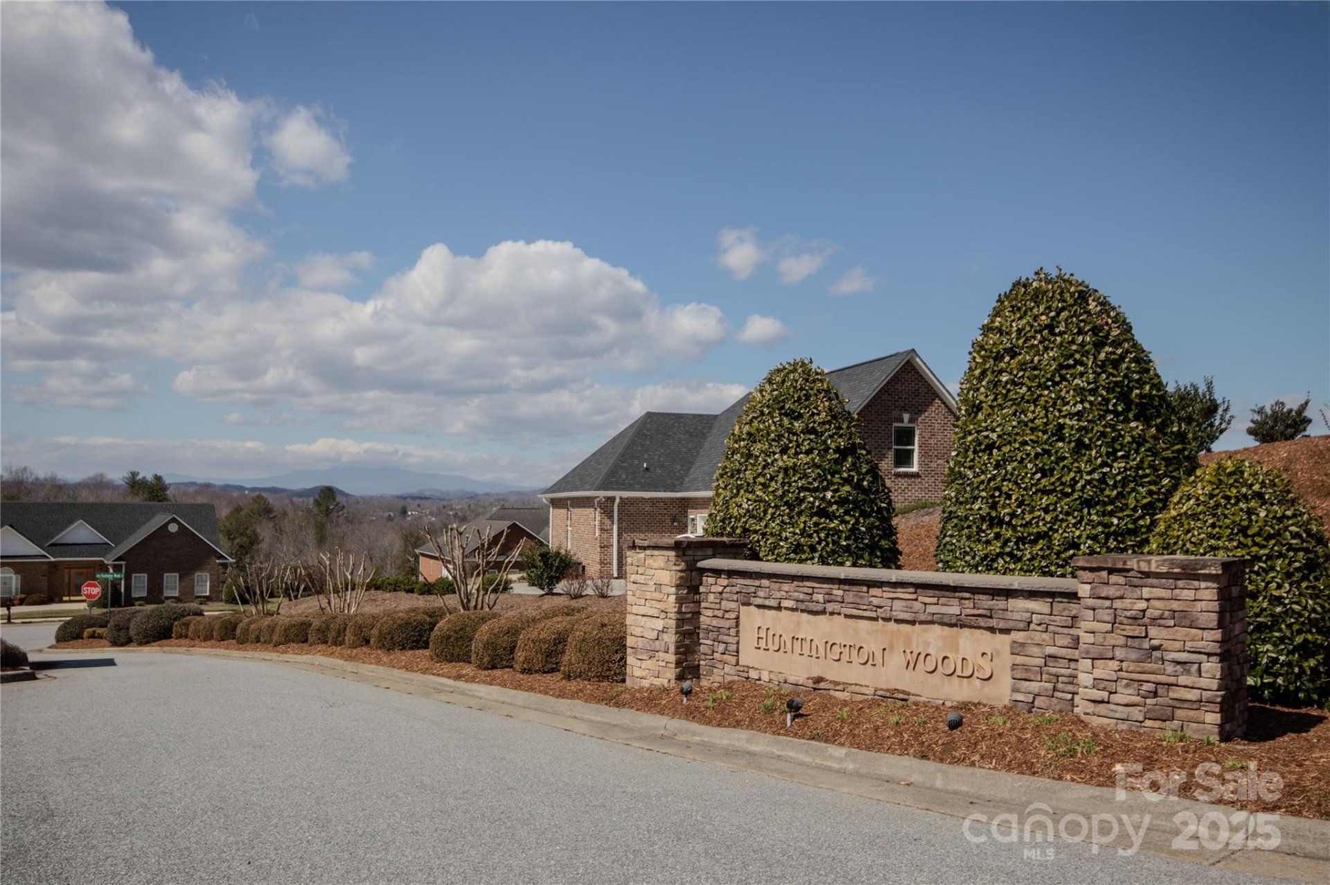 Property image 3 at 721 Chatsworth Circle, Lenoir, NC 28645