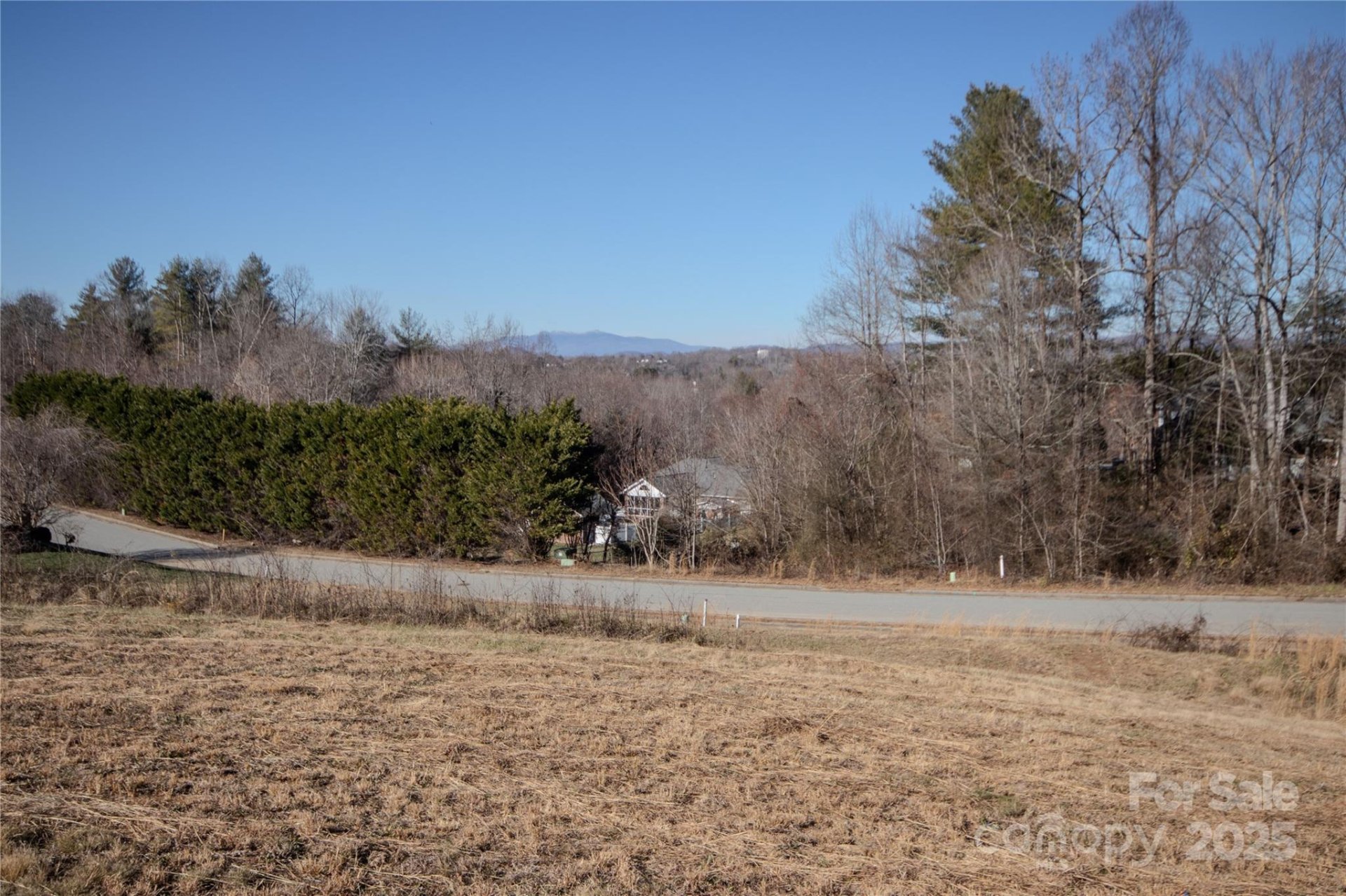 Property image 2 at 723 Chatsworth Circle, Lenoir, NC 28645
