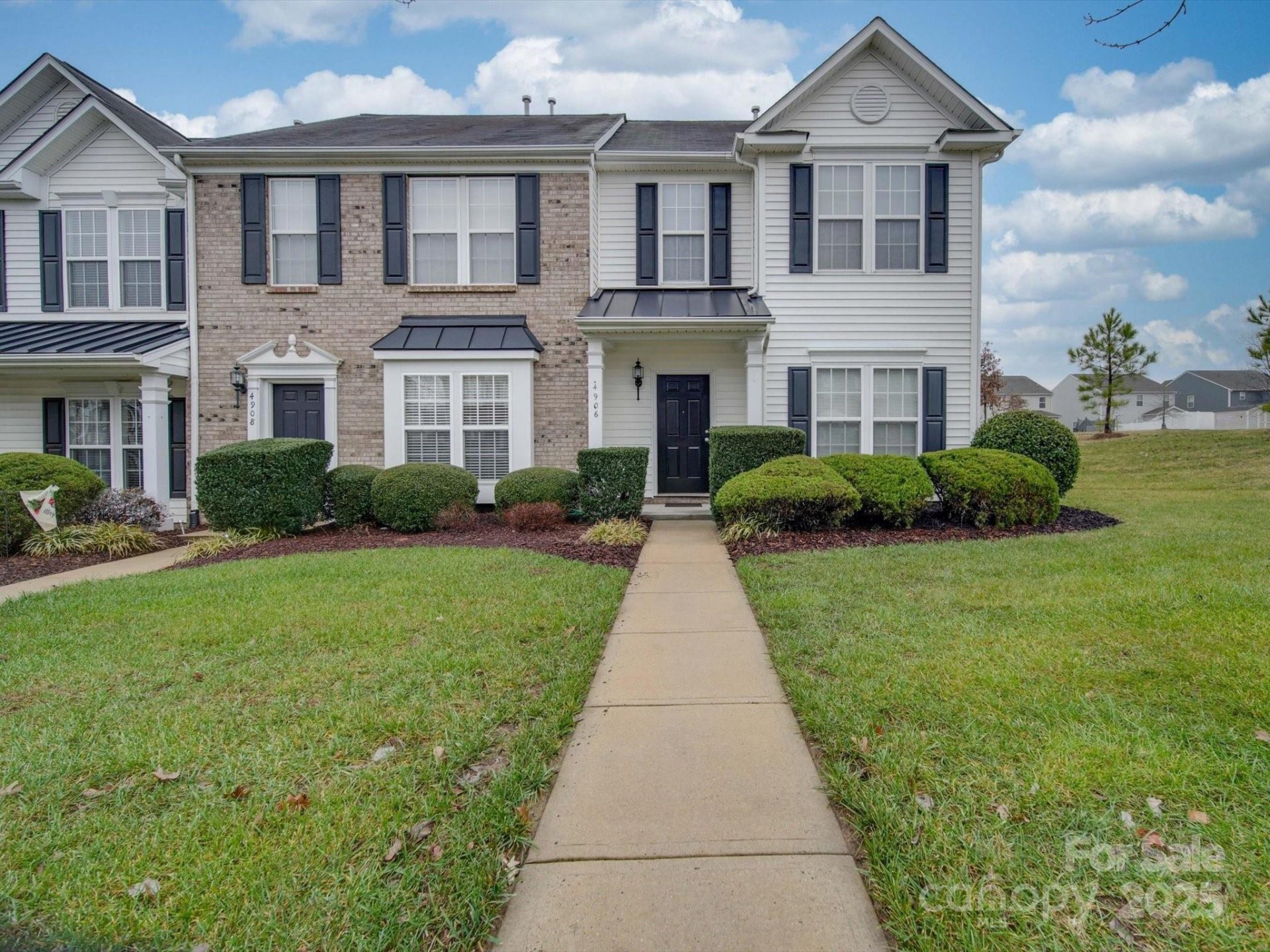 Property image 1 at 4906 Sunburst Lane, Charlotte, NC 28213