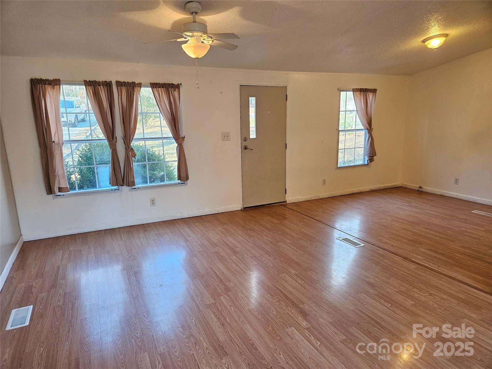 Property image 3 at 142 River Breeze Drive, Morganton, NC 28655
