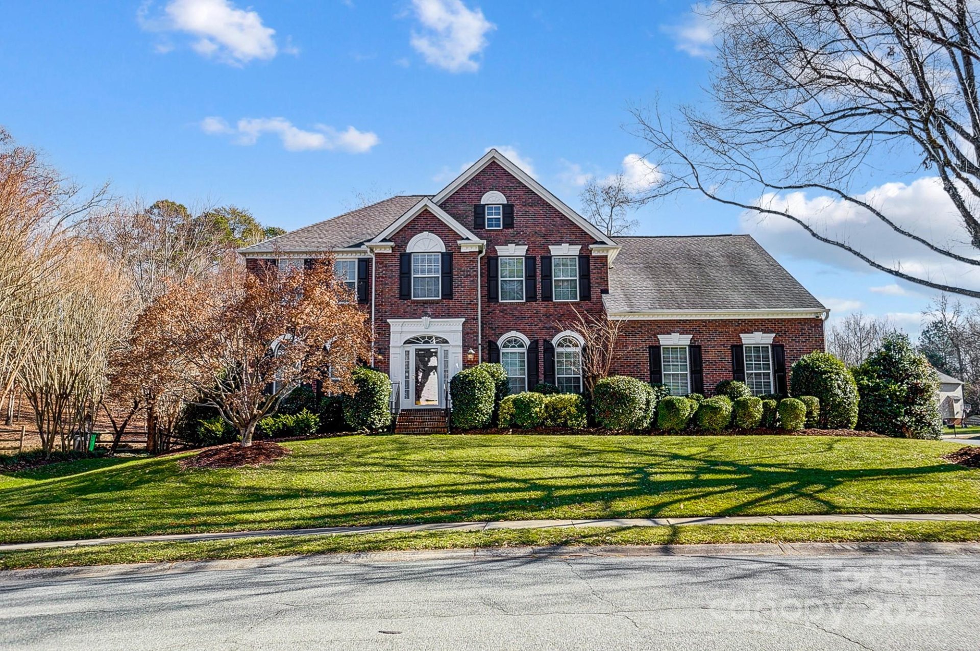 Property image 1 at 2202 Mt Isle Harbor Drive, Charlotte, NC 28214