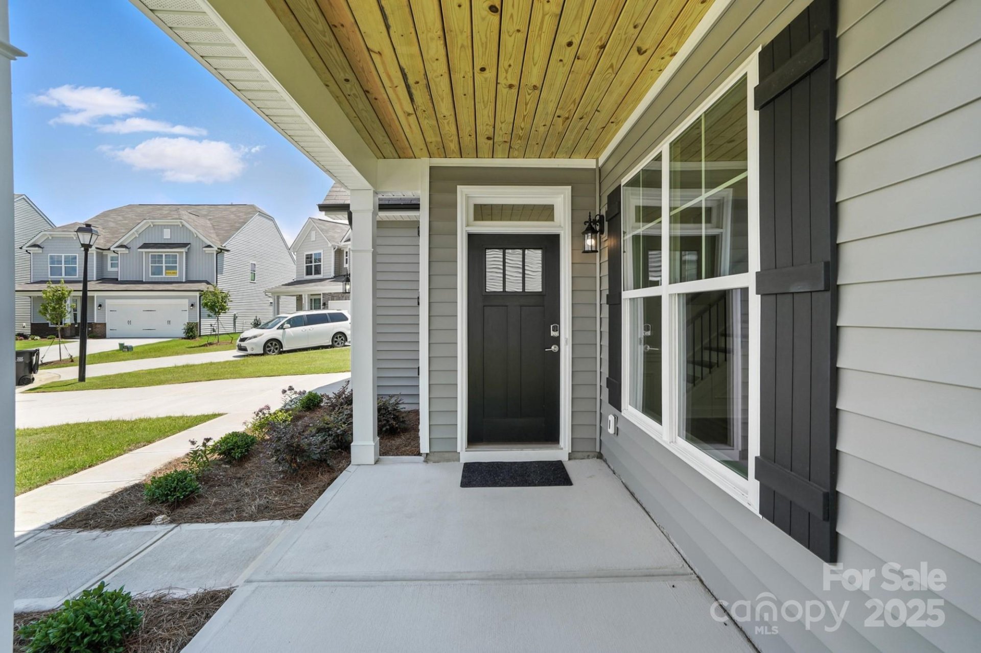 Property image 3 at 2024 Embassy Court, Charlotte, NC 28213