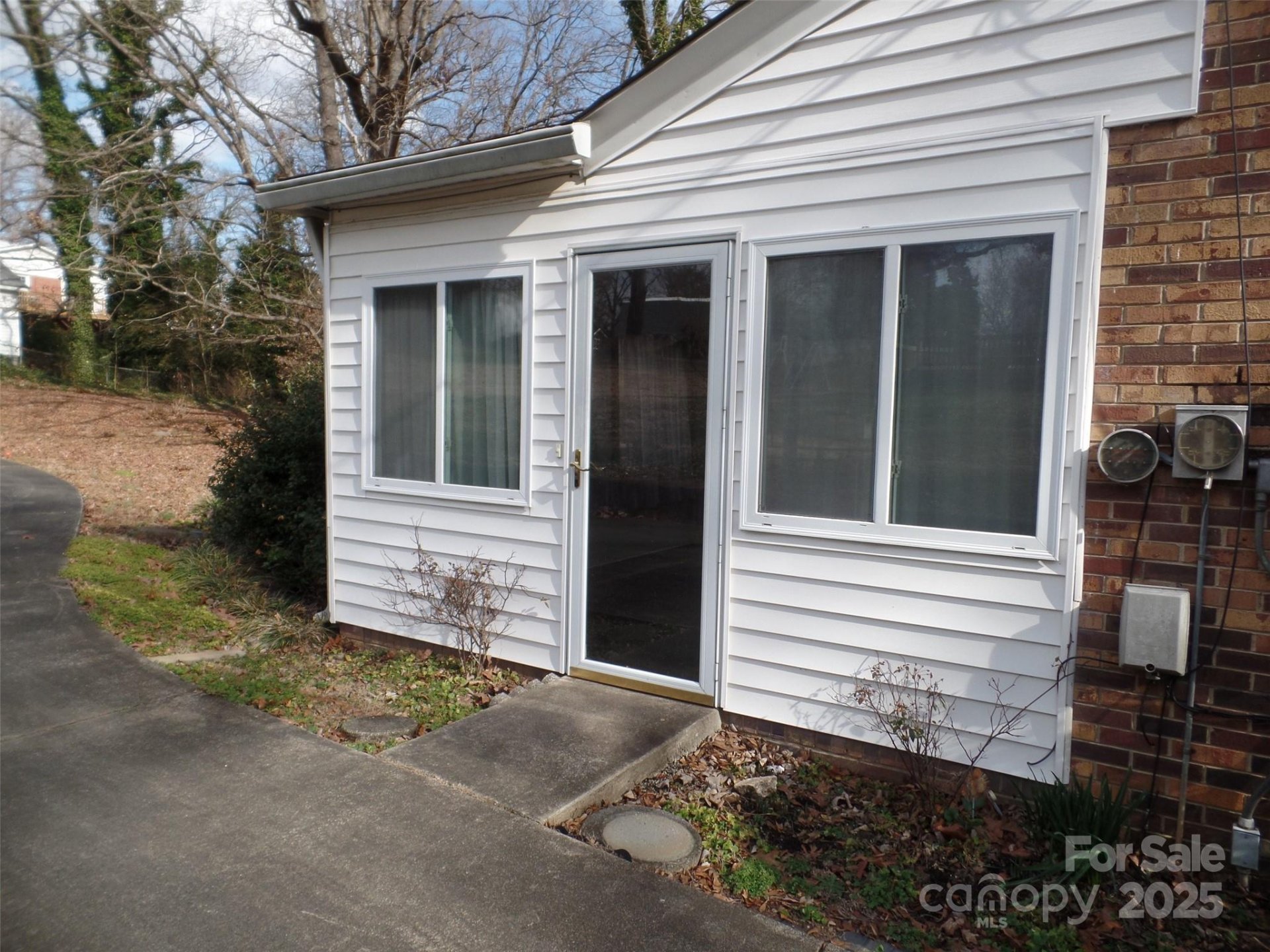 Property image 4 at 211 Walnut Avenue, Mount Holly, NC 28120