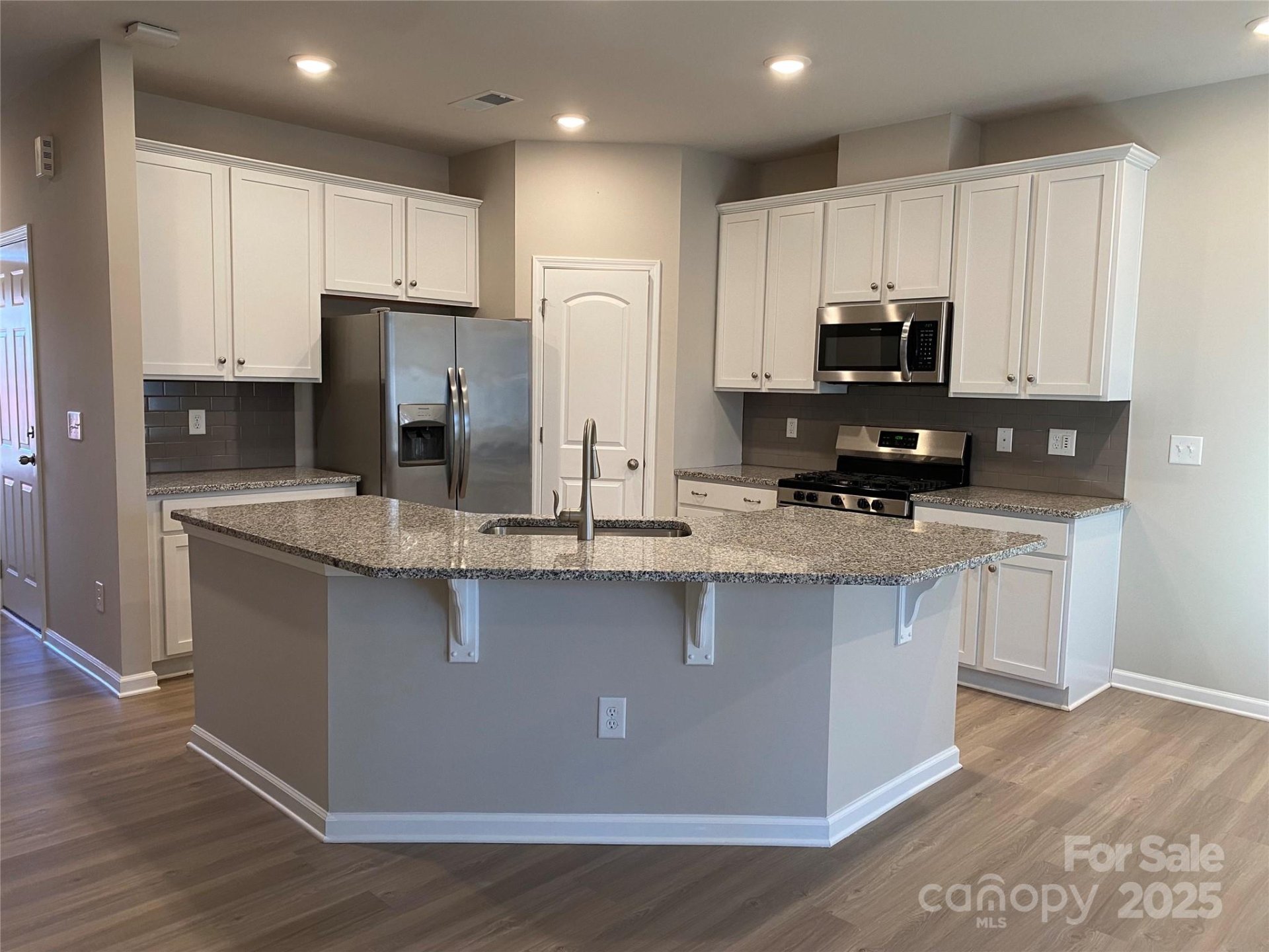 Property image 4 at 9446 Avery Lilac Lane, Fort Mill, SC 29707