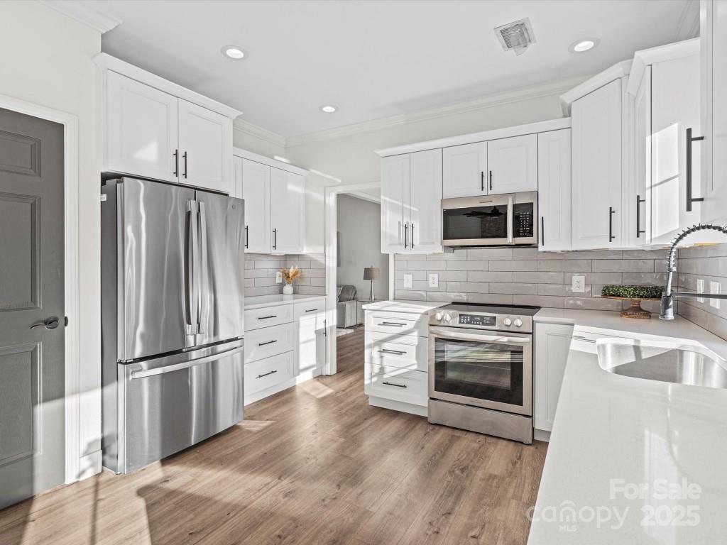 Property image 2 at 124 Lyman Oak Court, Fort Mill, SC 29715