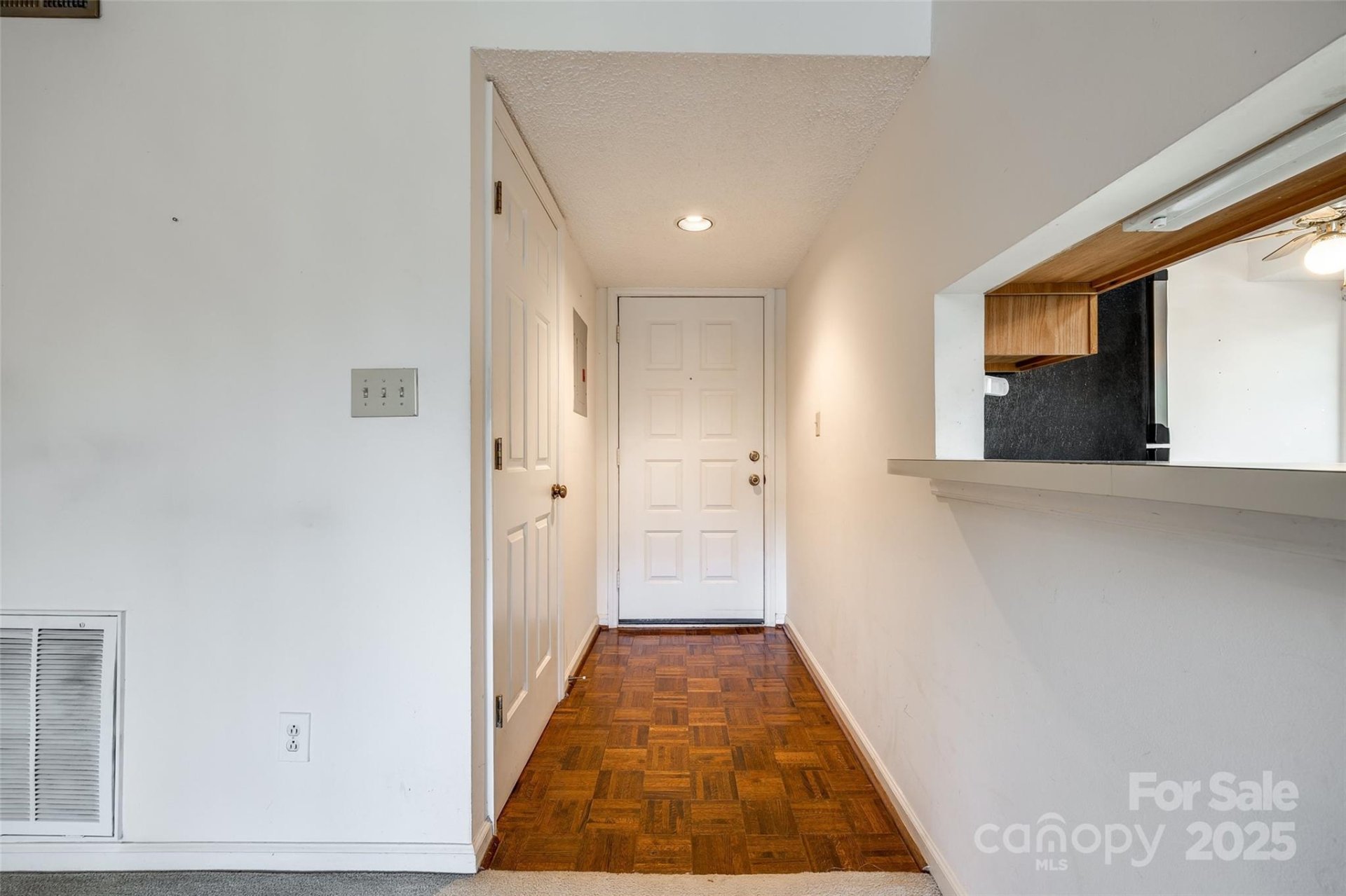 Property image 2 at 5843 Harris Grove Lane, Charlotte, NC 28212