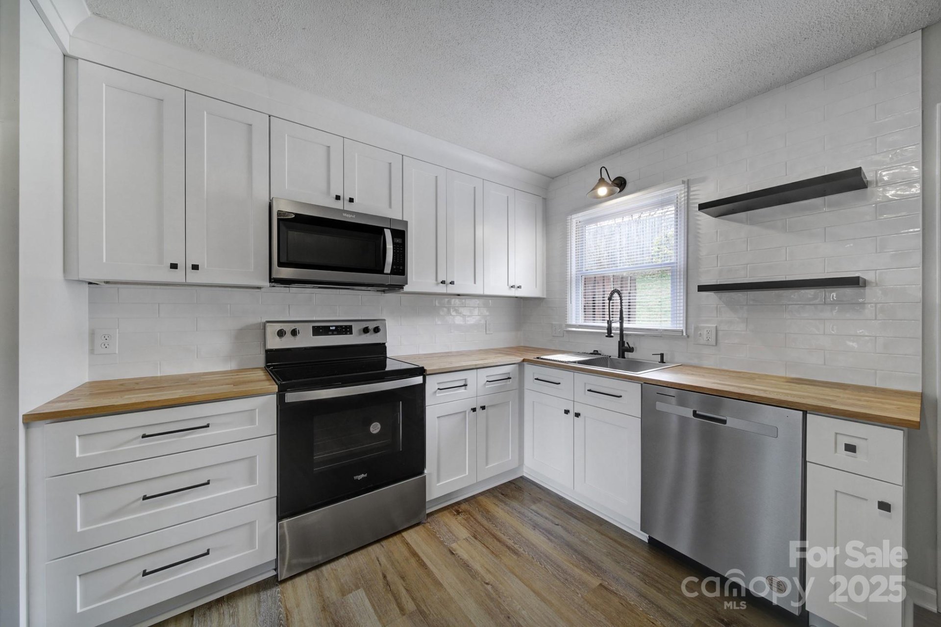 Property image 3 at 438 Stoneycreek Lane, Rock Hill, SC 29730