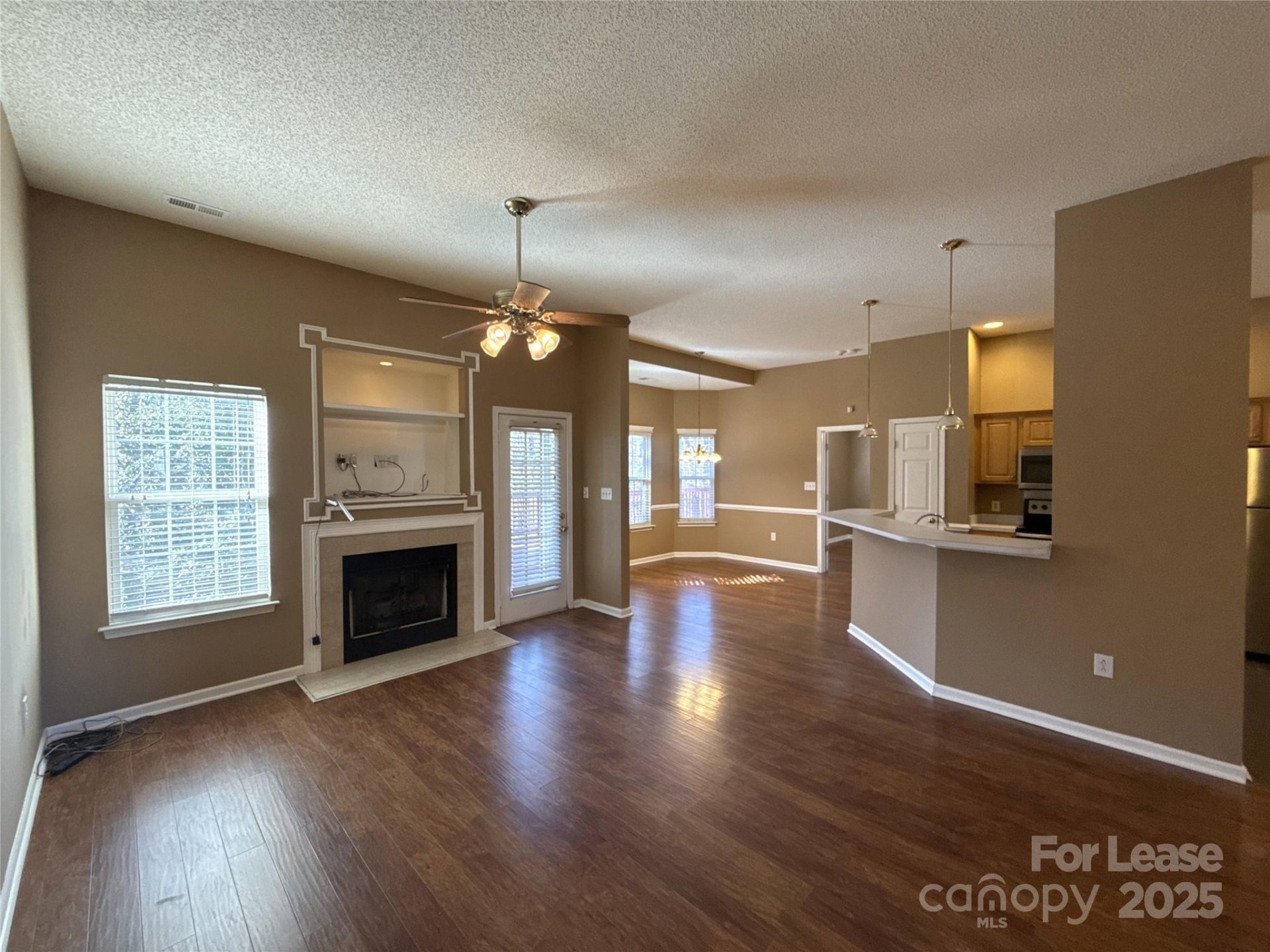 Property image 3 at 2004 Conifer Circle, Charlotte, NC 28213