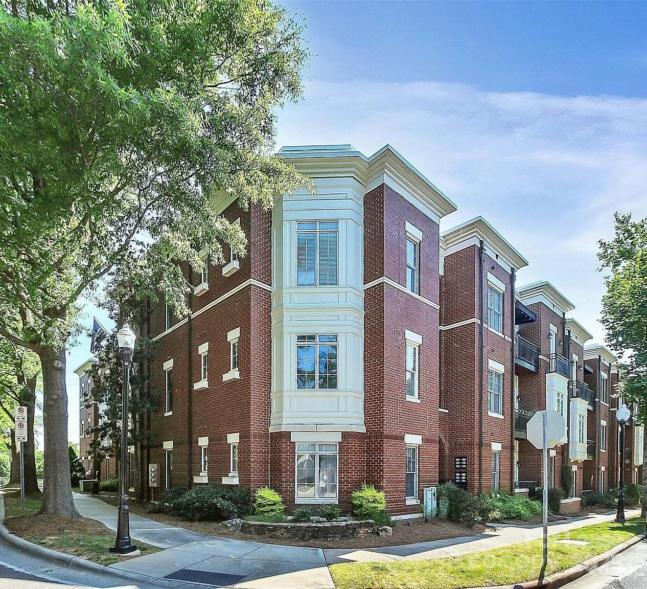 Property image 1 at 725 Garden District Drive, Charlotte, NC 28202