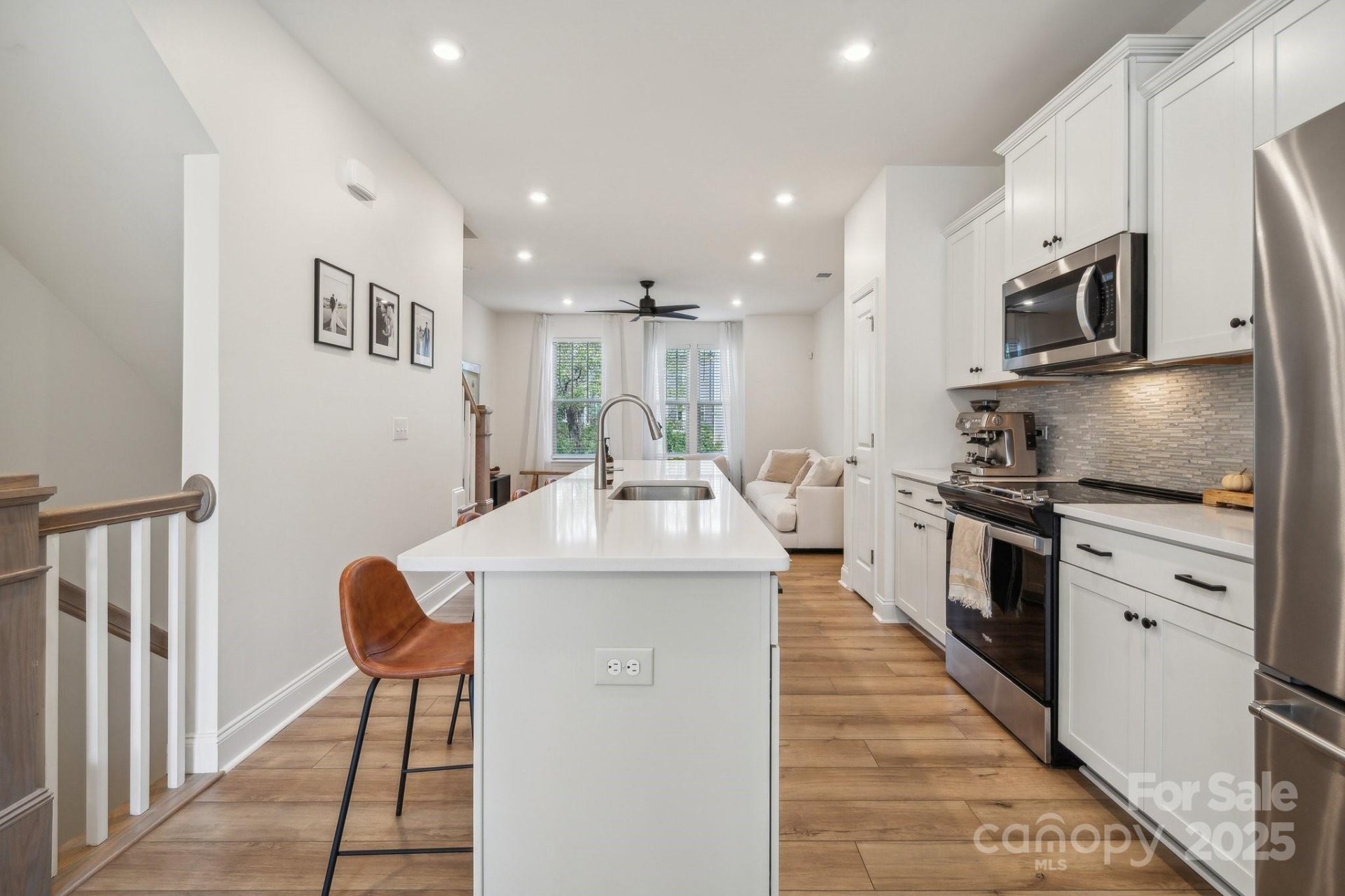 Property image 3 at 330 Simeon Drive, Charlotte, NC 28208