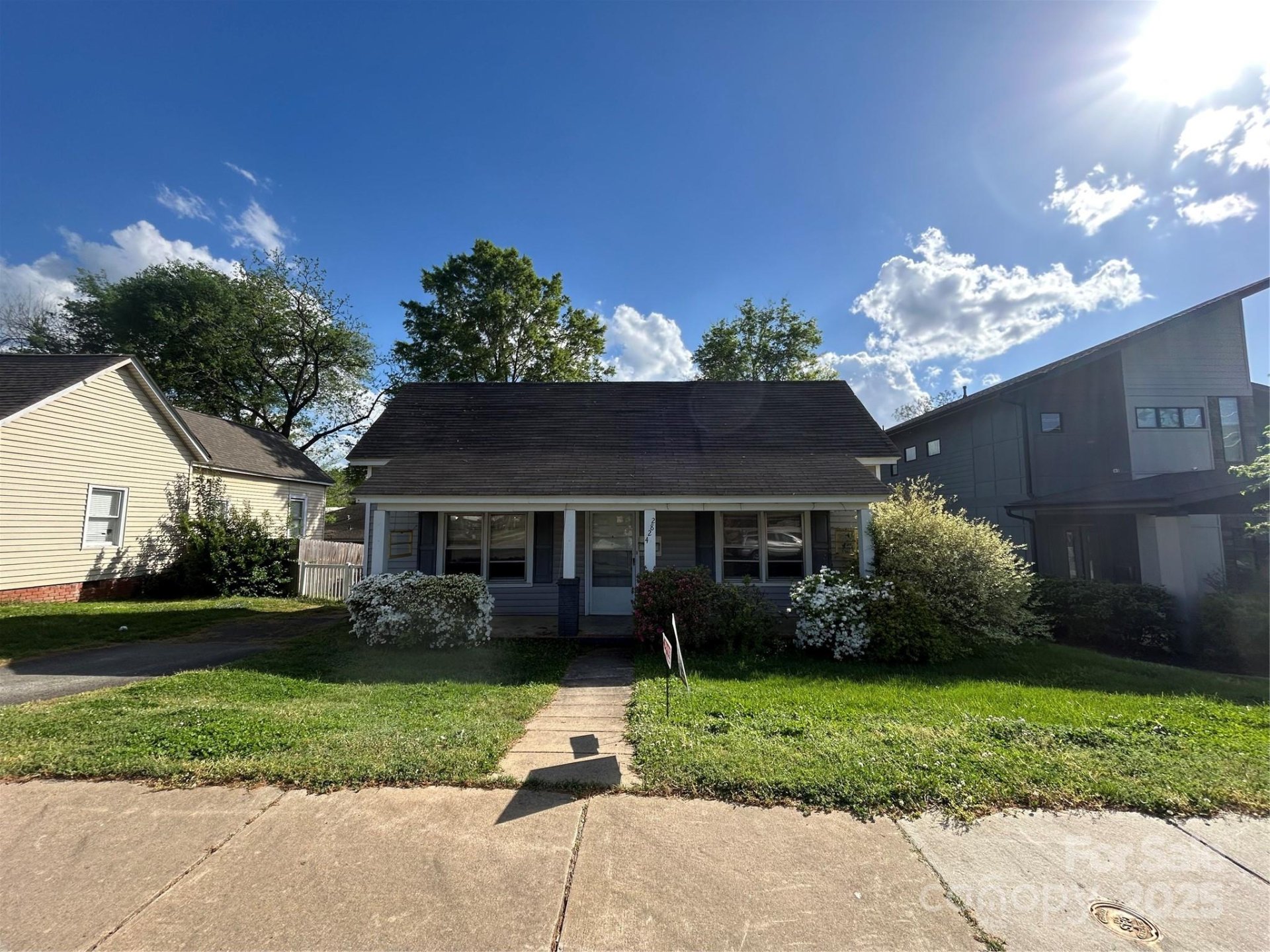 2824 N Brevard Street