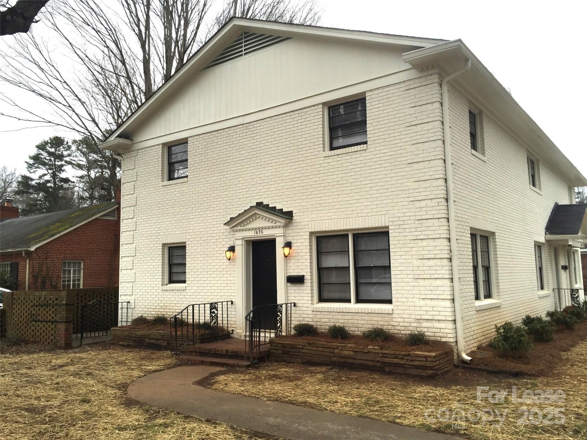 1826 Club Road