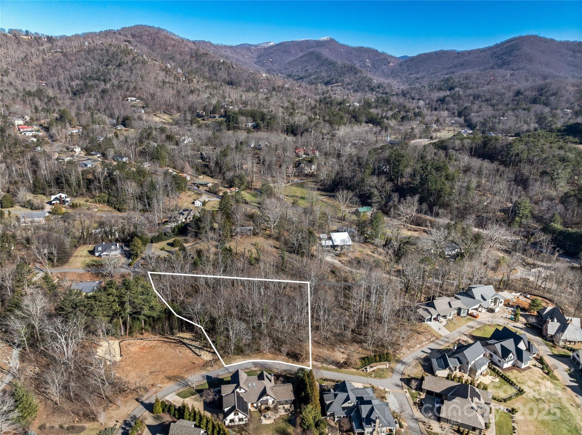 Property image 2 at 7 Kiftsgate Court, Asheville, NC 28804