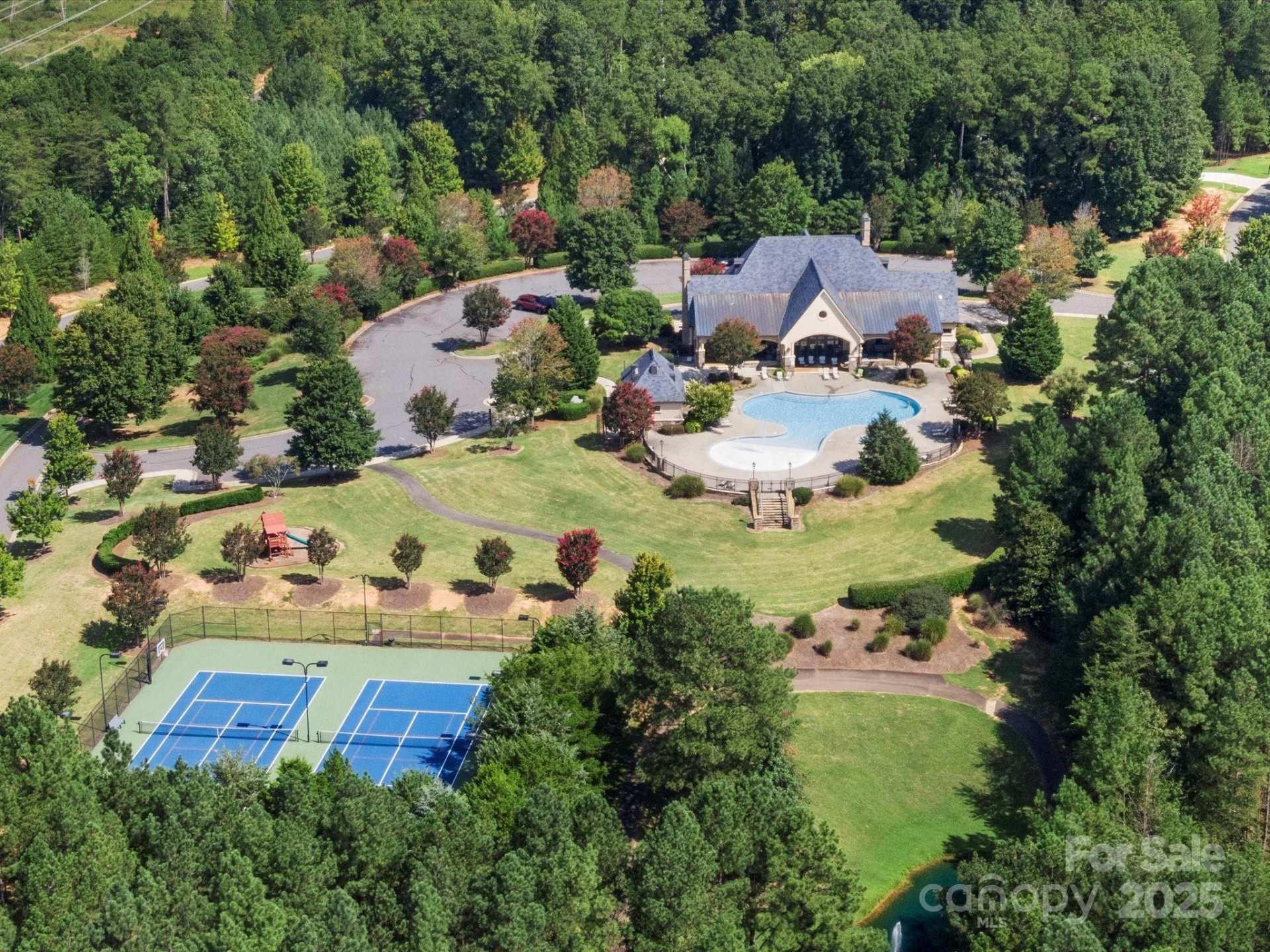 Property image 1 at 3001 Lake Pointe Drive, Belmont, NC 28012