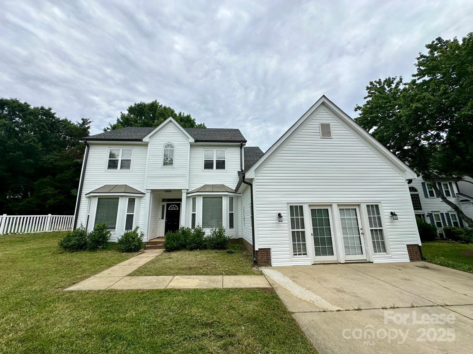 Property image 1 at 13809 Stephendale Drive, Charlotte, NC 28273
