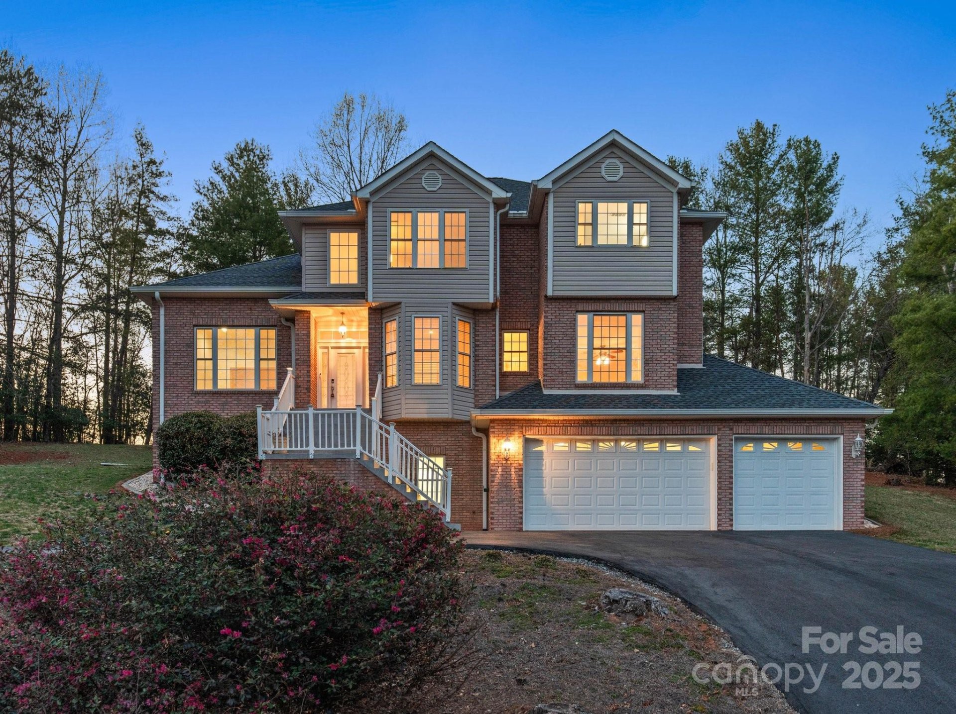 Property image 2 at 5774 Crown Terrace, Hickory, NC 28601