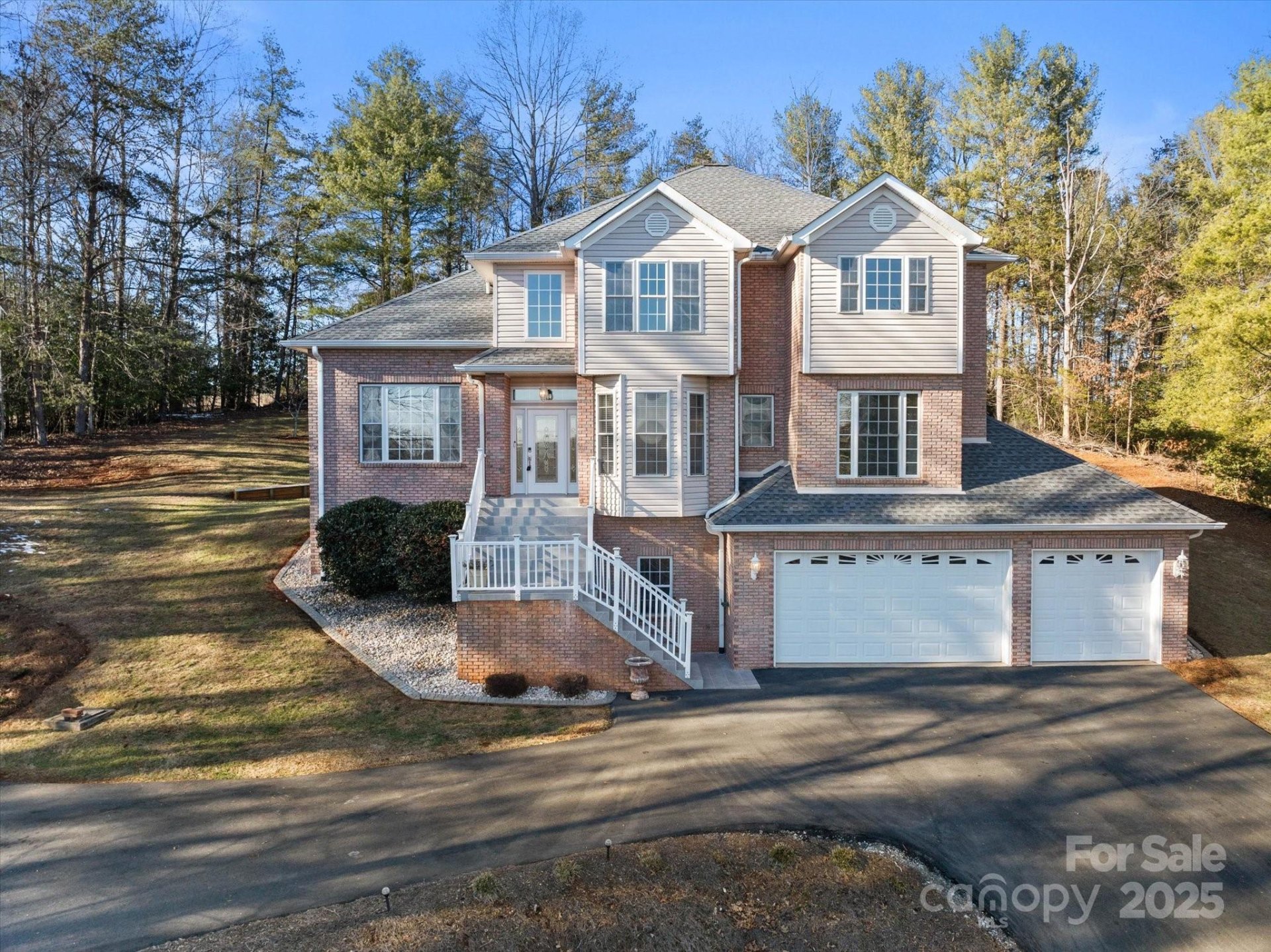 Property image 3 at 5774 Crown Terrace, Hickory, NC 28601