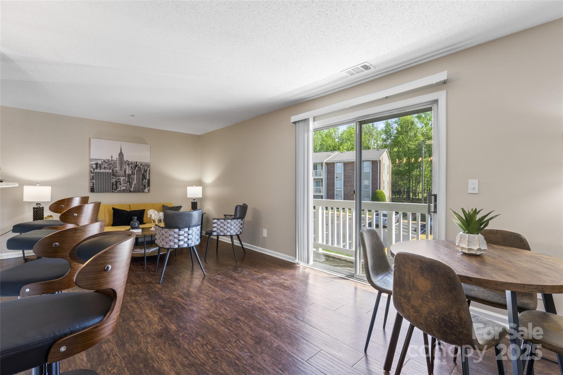 Property image 2 at 1620 G Arlyn Circle, Charlotte, NC 28213