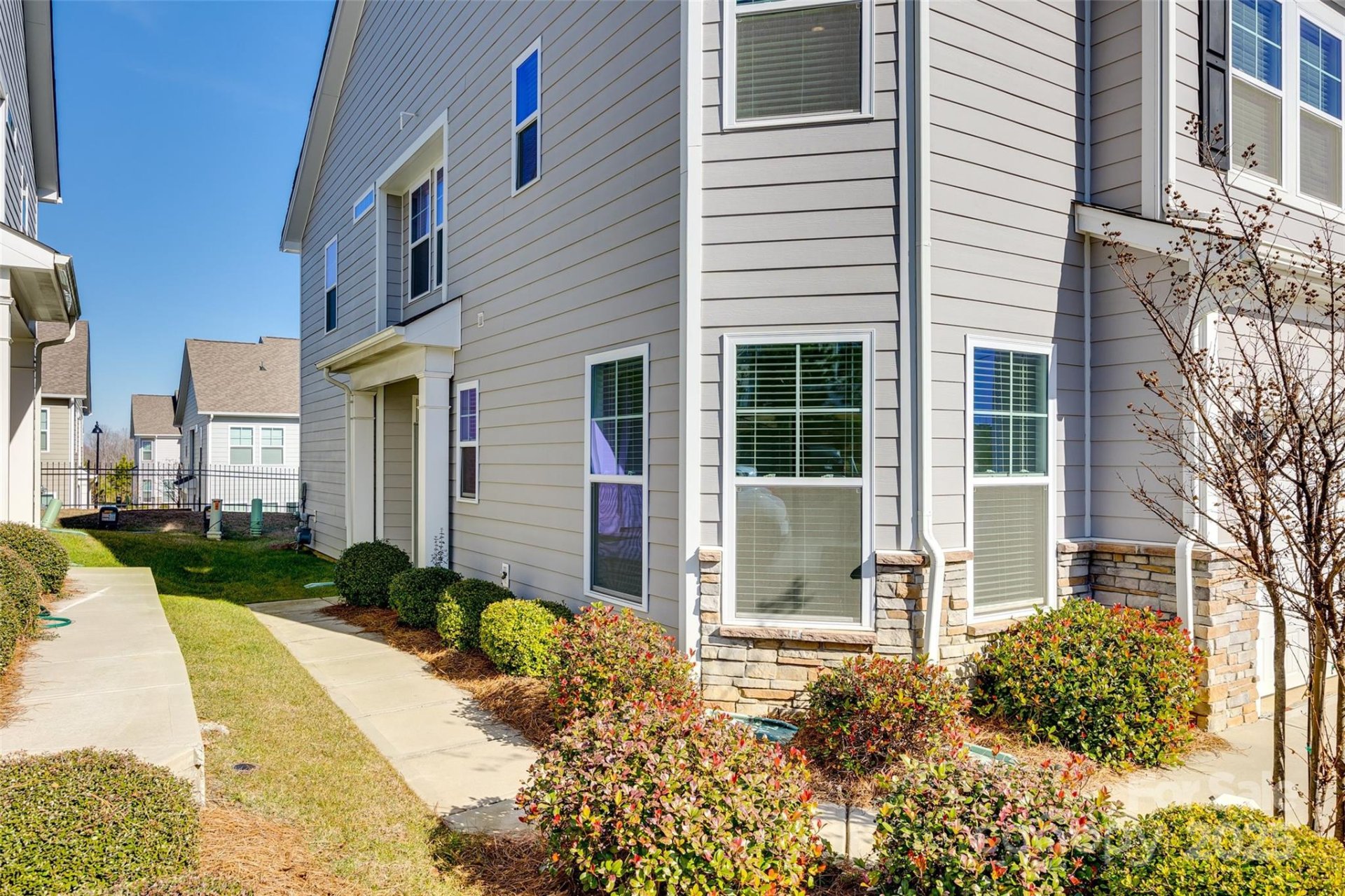 Property image 2 at 919 Emma Kate Court, Lake Wylie, SC 29710