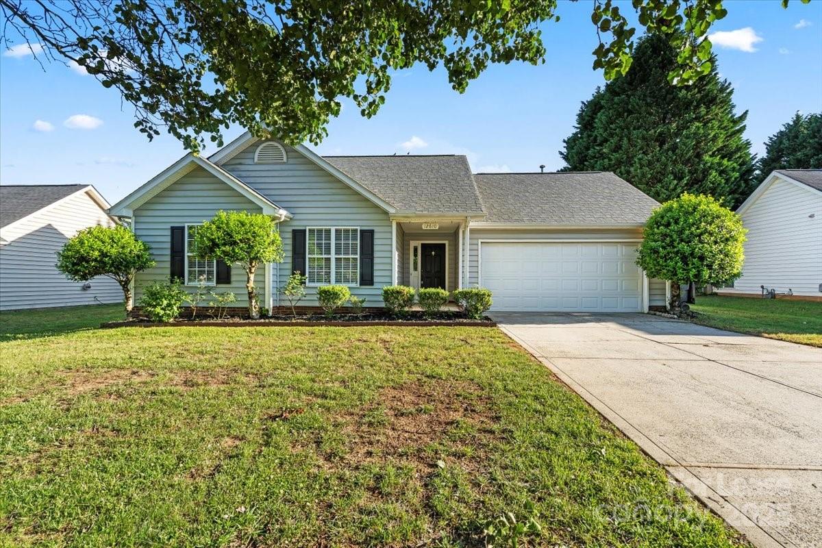 Property image 1 at 12610 Cumberland Crest Drive, Huntersville, NC 28078