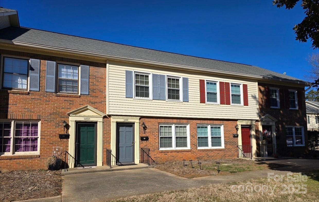 4618 Old Lantern Way