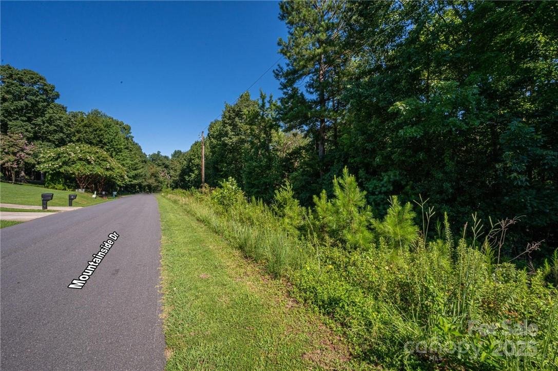 Property image 3 at 6210 Mountainside Drive, Hickory, NC 28601