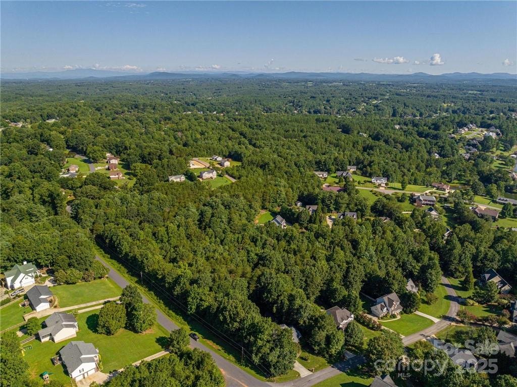 Property image 4 at 6210 Mountainside Drive, Hickory, NC 28601