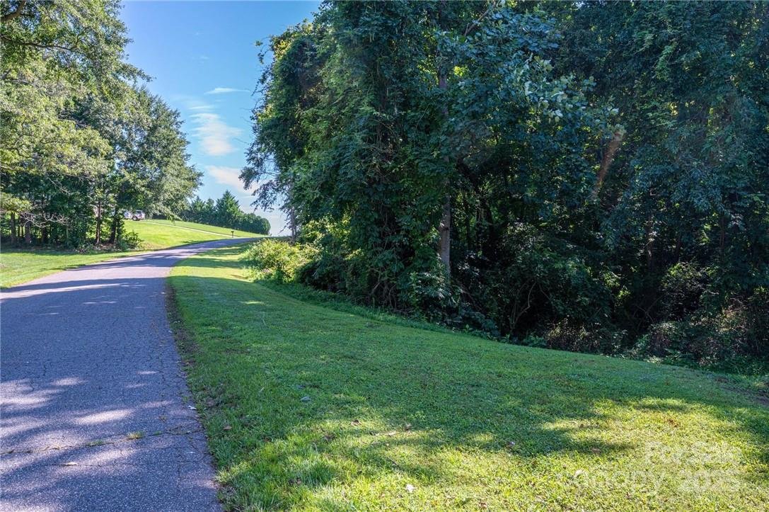 Property image 4 at 5737 Selkirk Drive, Hickory, NC 28601