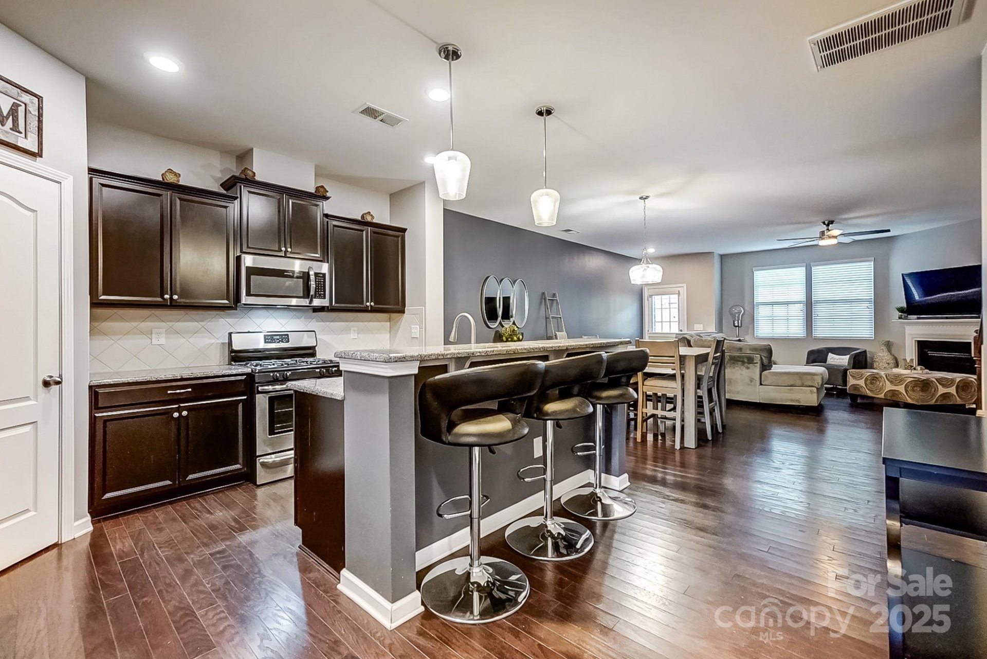 3033 Honeylocust Lane