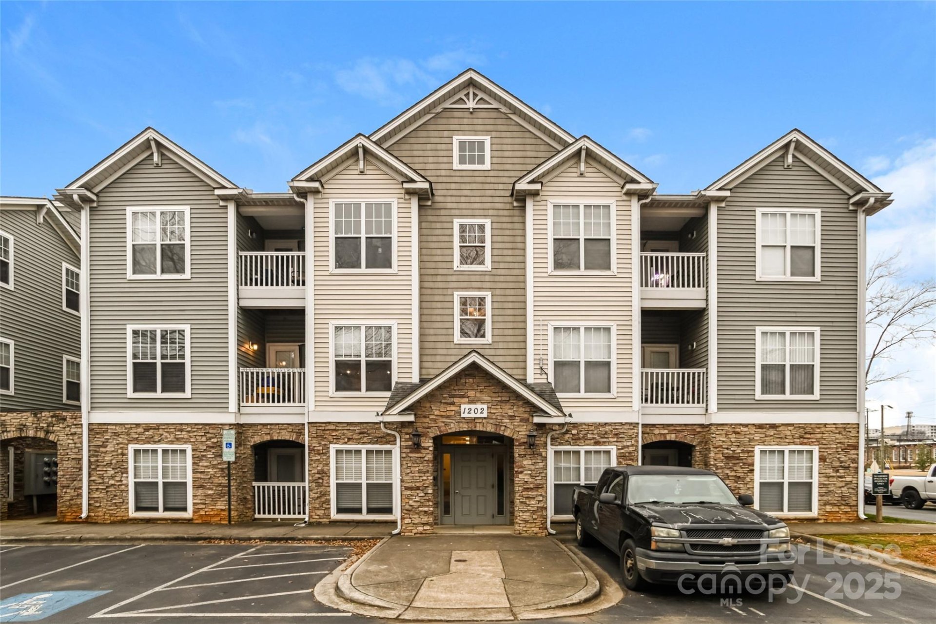 Property image 1 at 1212 Duncan Gardens Drive, Charlotte, NC 28206