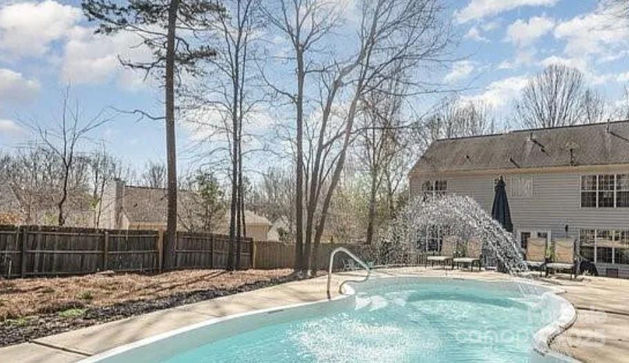 Property image 4 at 100 Melrose Court, Fort Mill, SC 29715