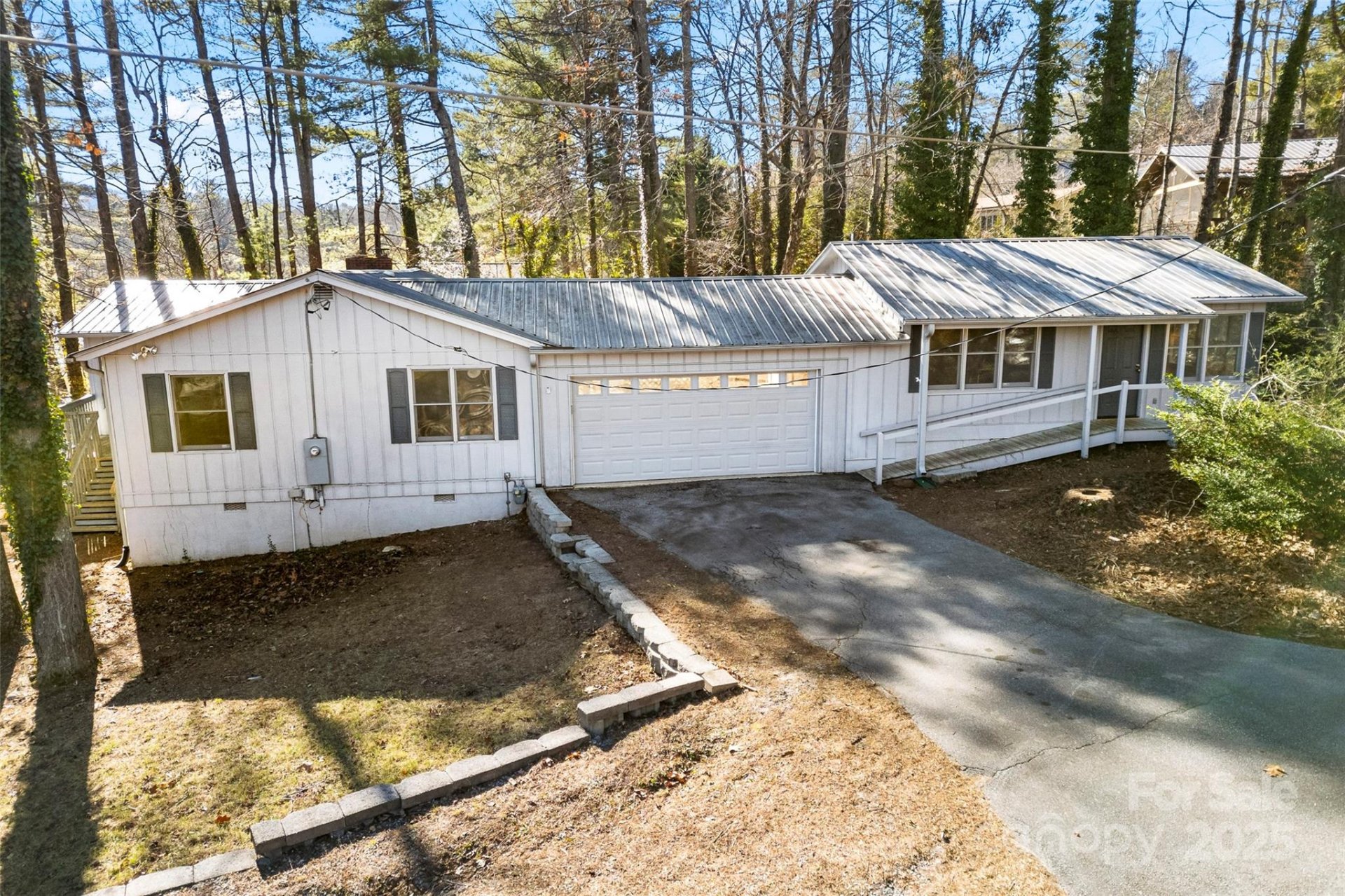 Property image 4 at 550 Kinross Drive, Flat Rock, NC 28731