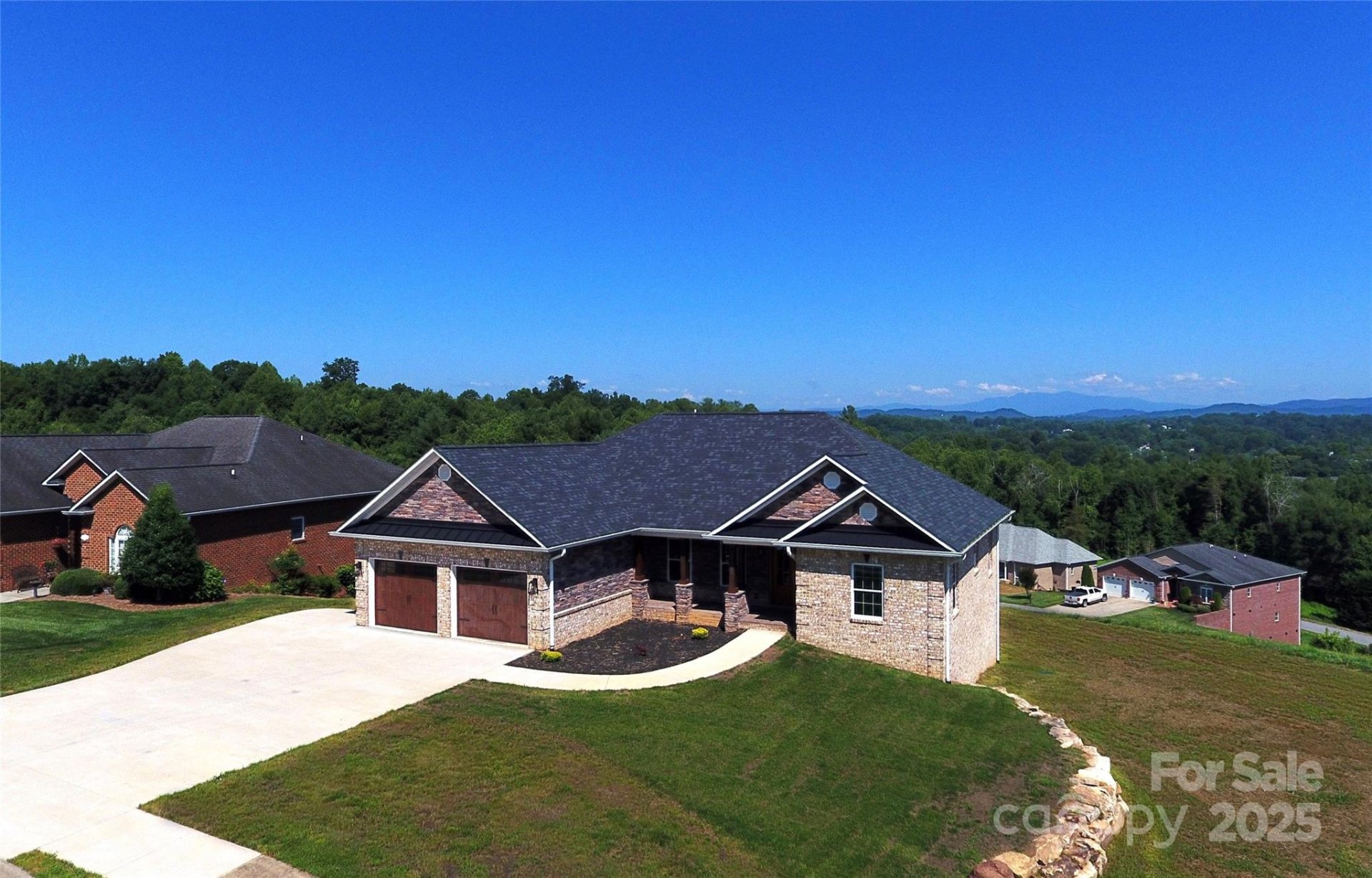 Property image 2 at 418 Huntington Woods Street, Lenoir, NC 28645