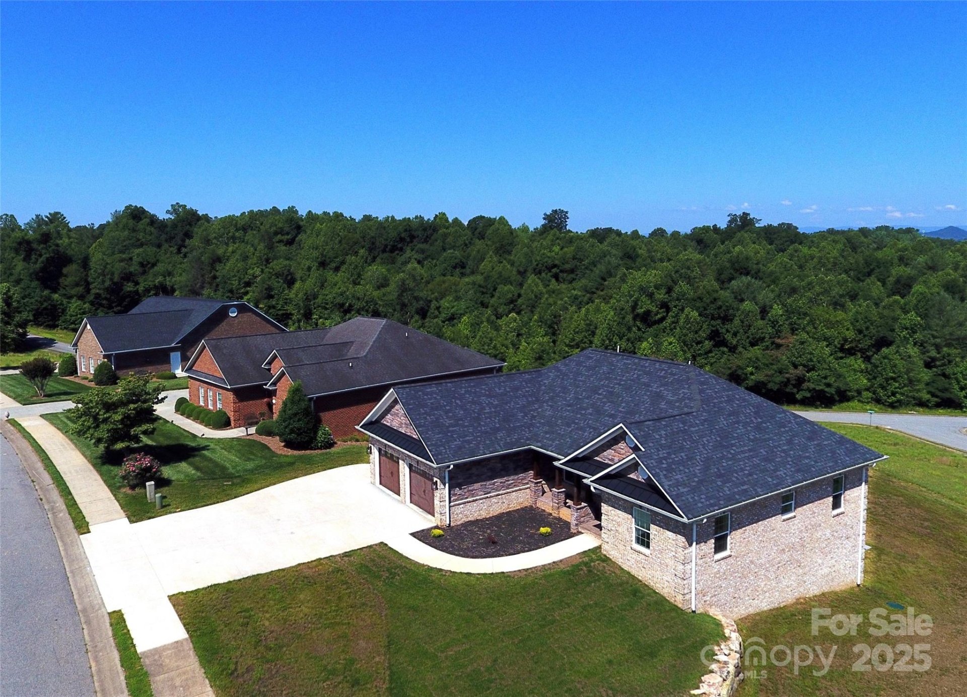 Property image 4 at 418 Huntington Woods Street, Lenoir, NC 28645