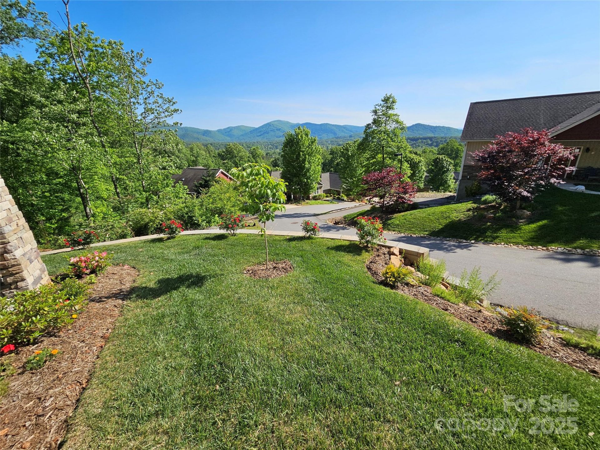 Property image 3 at 25 Village Overlook Loop, Swannanoa, NC 28778