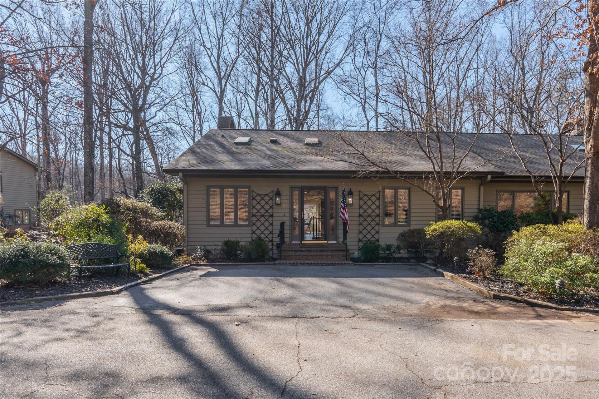 20 Hunting Country Trail