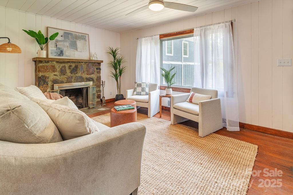 Property image 3 at 28 Robindale Avenue, Asheville, NC 28801