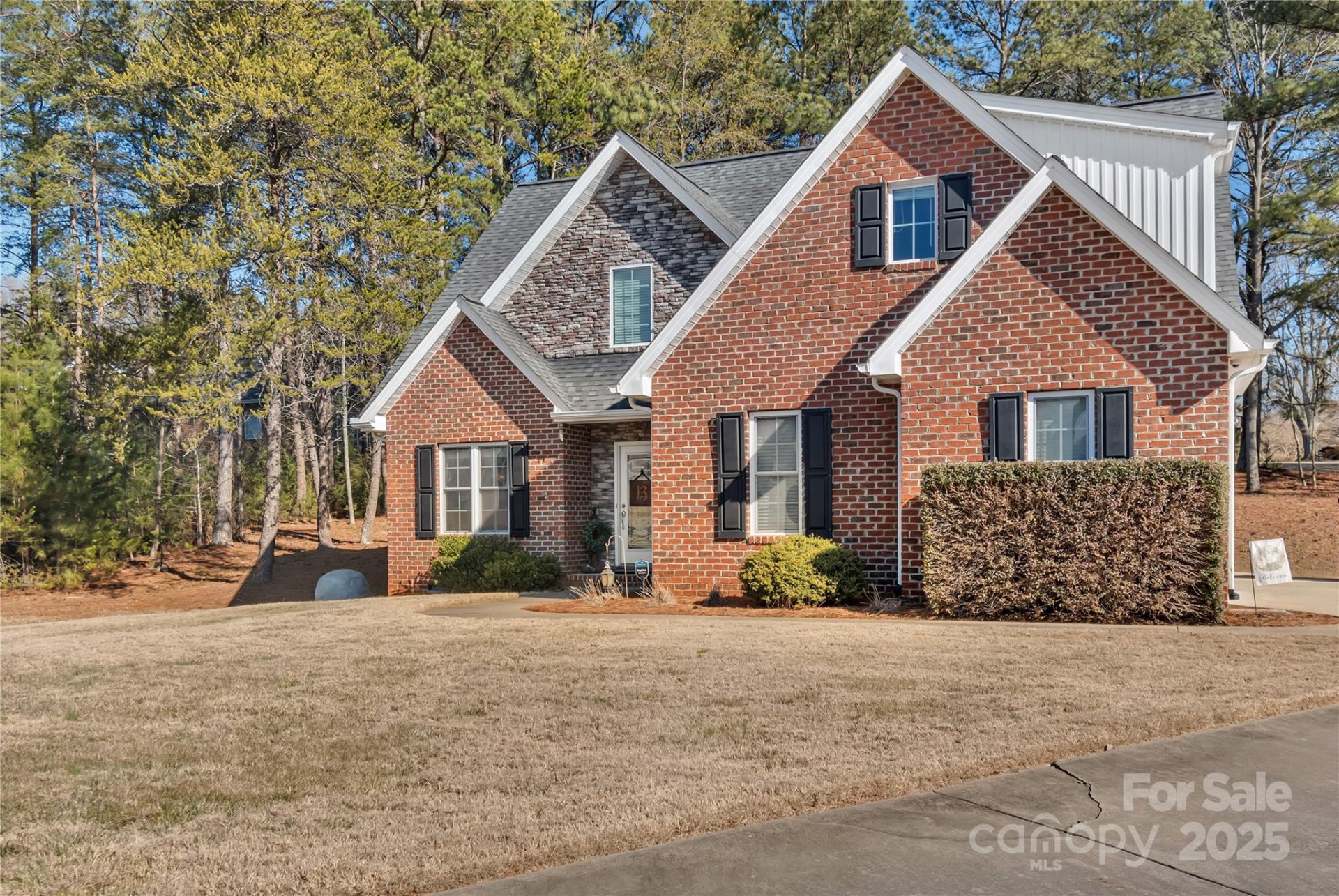 305 Goldfinch Court