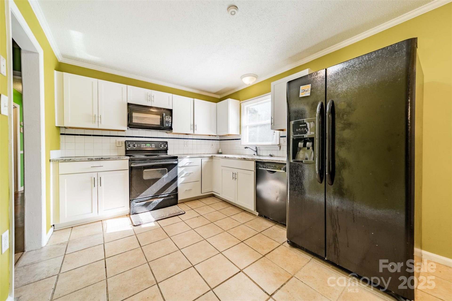 Property image 3 at 6816 Idlewild Road, Charlotte, NC 28212