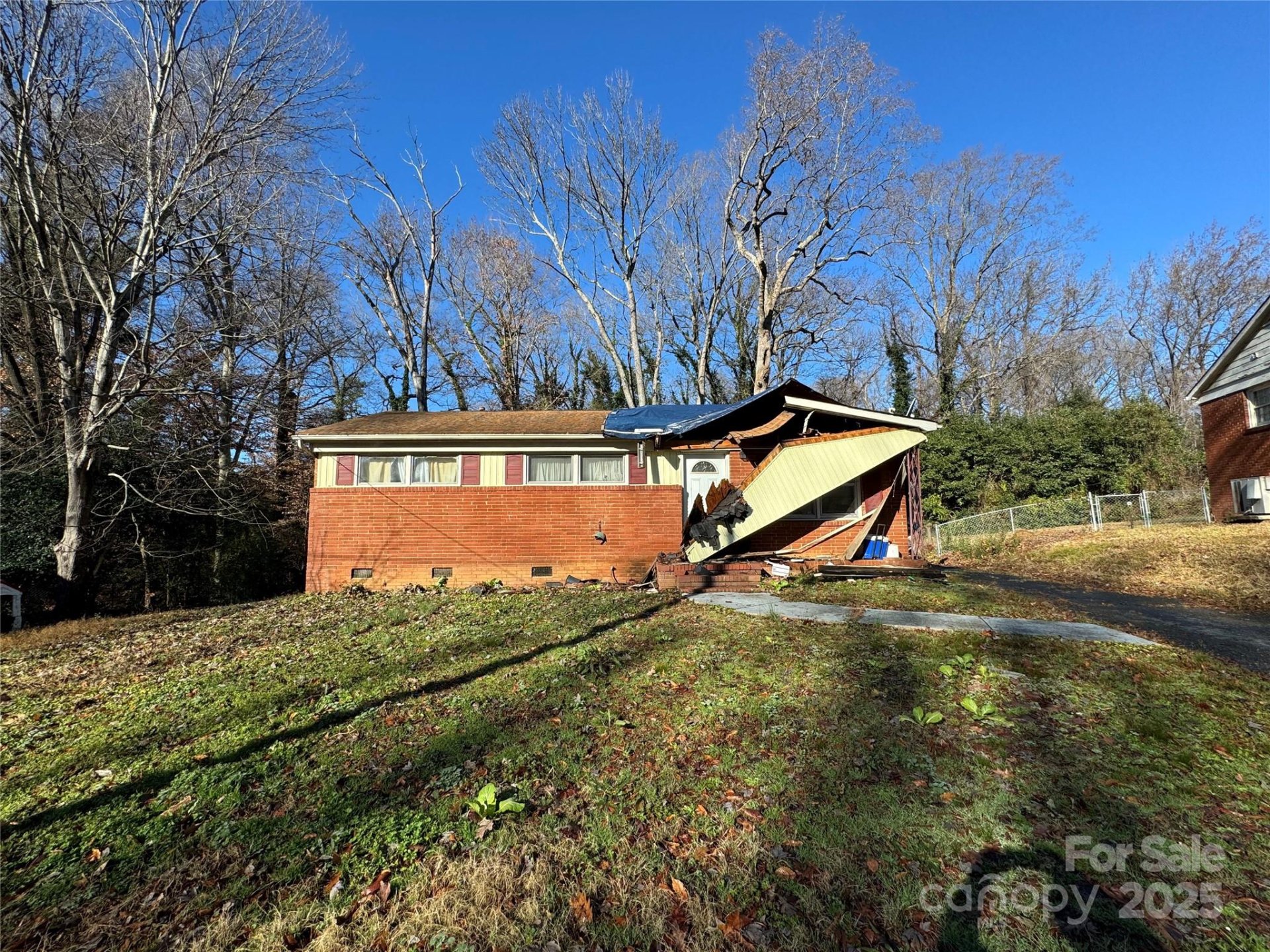 Property image 1 at 1016 Bramble Place, Charlotte, NC 28208