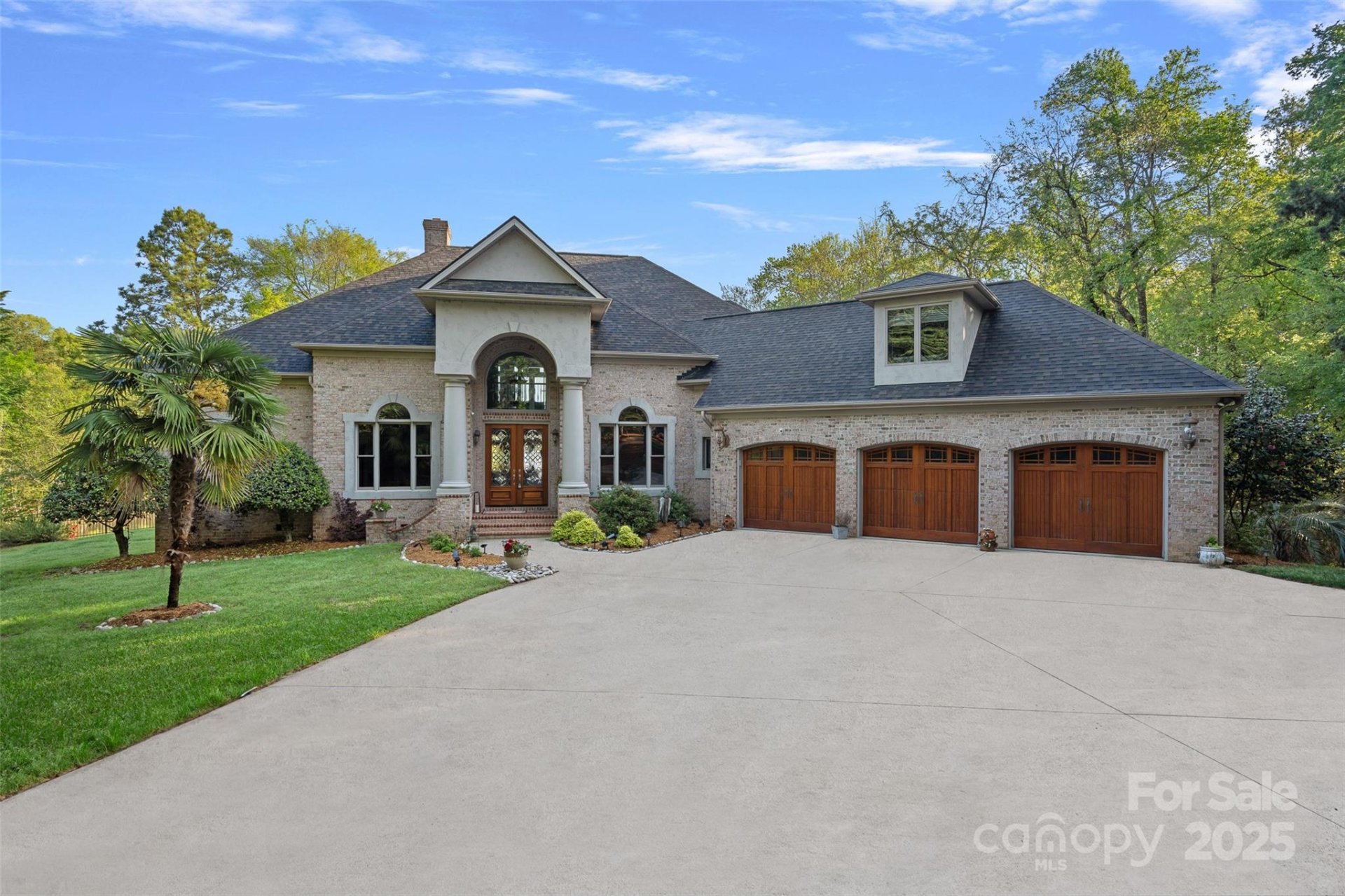 3917 Acacia Road